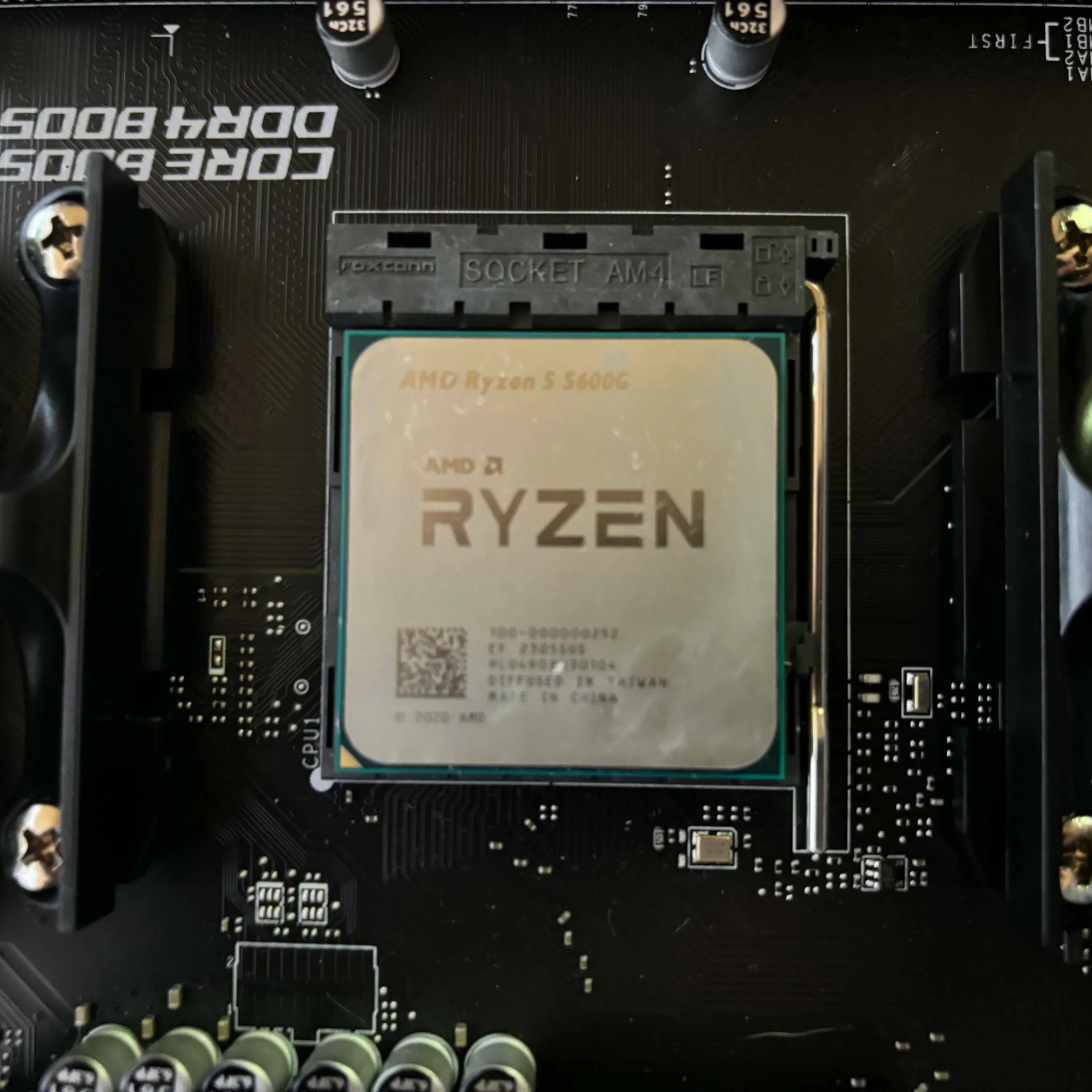 AMD Ryzen 5 5600G 3.9 GHz 6-Core Processor With cooler | Jawa AMD Ryzen 5 5600G 3.9 GHz 6-Core Processor With cooler | Jawa