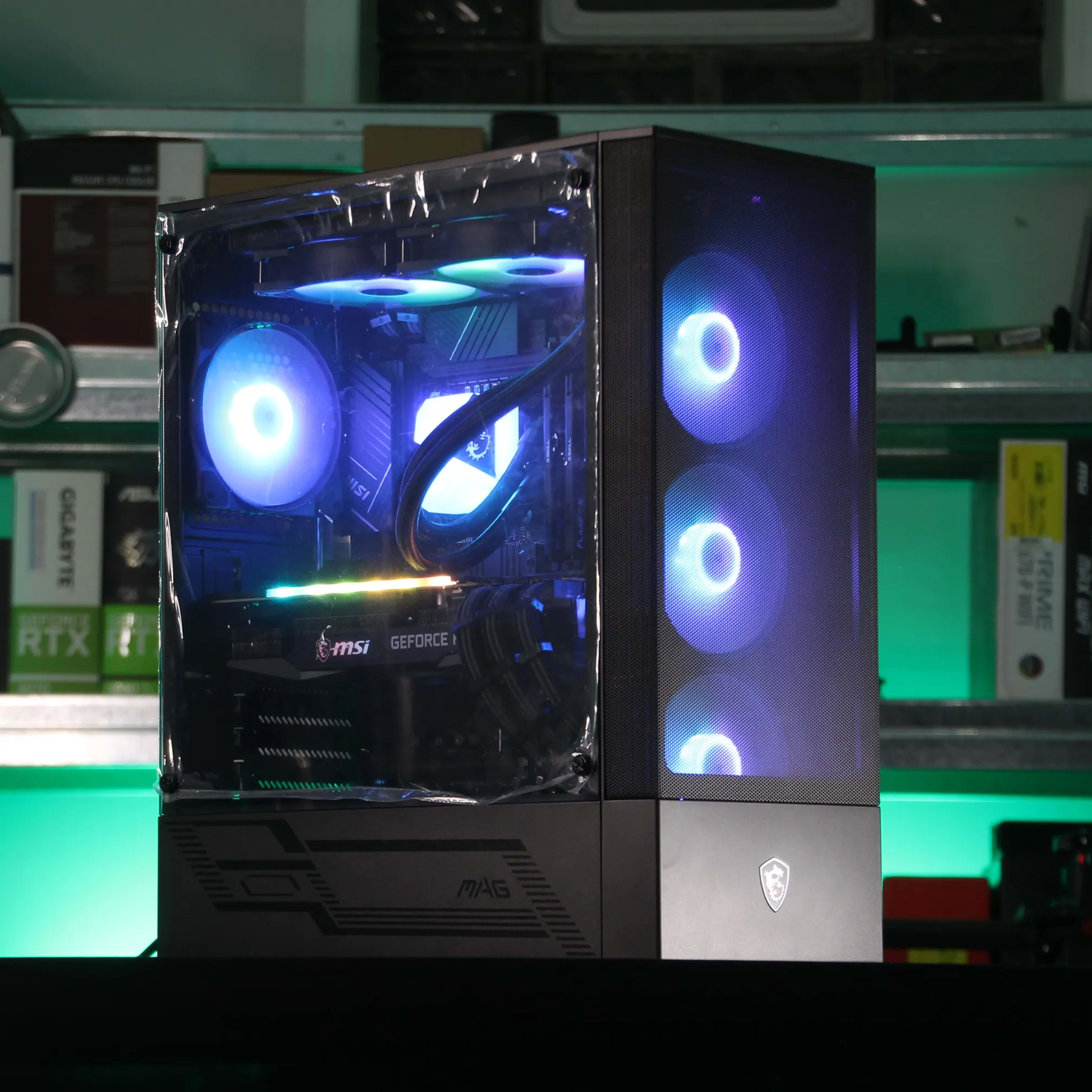 𝙇𝙐𝘾𝙆𝙔 // Core i7-12700K, RTX 3080 // Upper Mid-Range