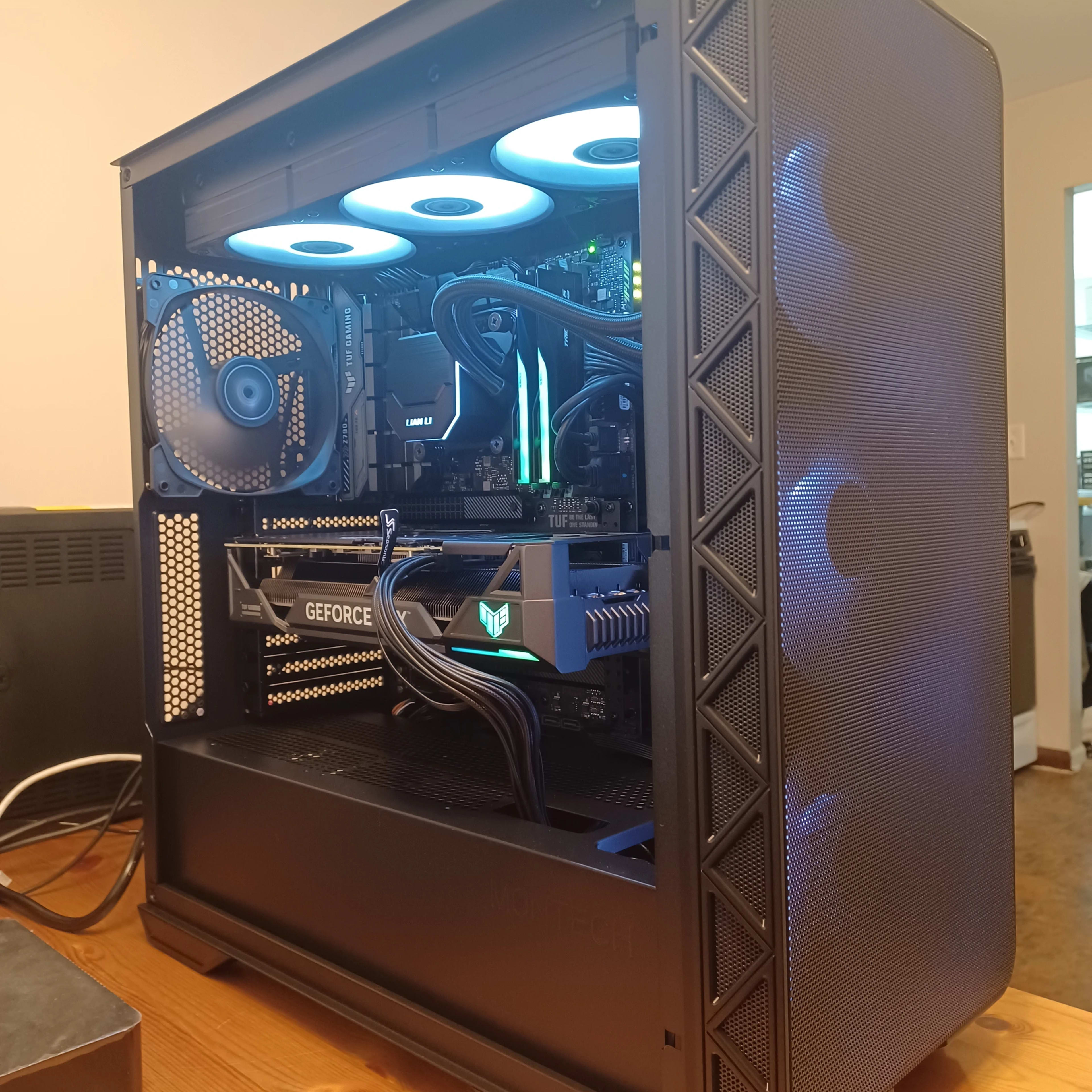 [Preview] 2K "TUF Gaming" Mid-Tower (Core i9-13900K + RTX 4070 Ti Super + DDR5-6400 CL32 2x32GB)