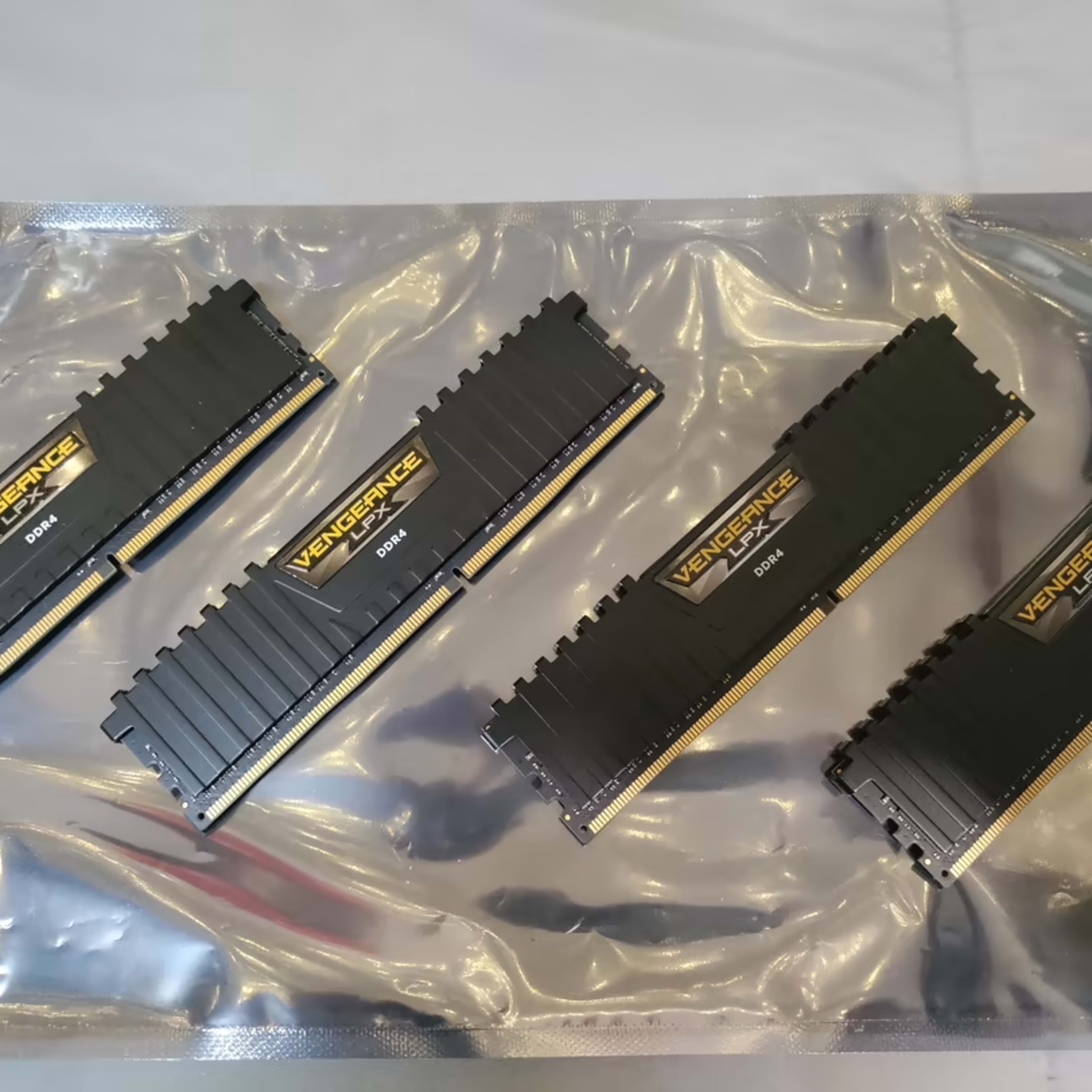 64GB of Corsair Vengeance LPX (4X16GB) DDR4 3200 (PC4-25600) C16