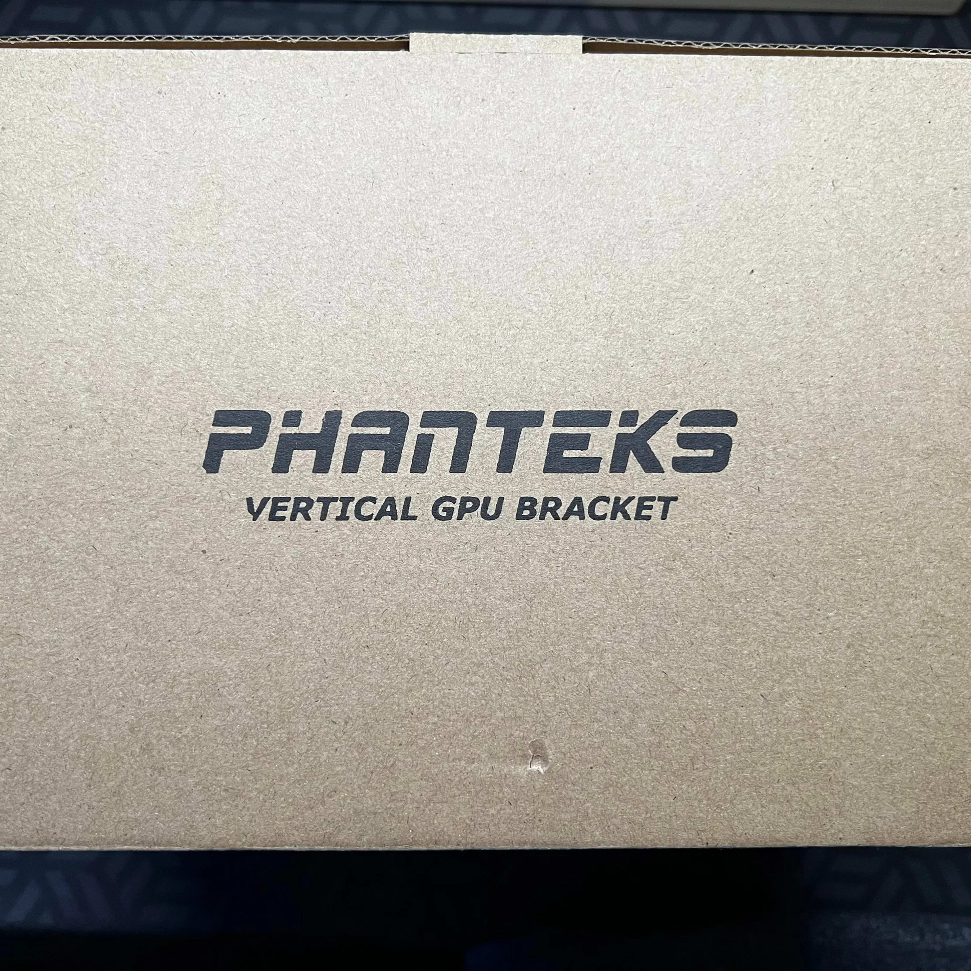Phanteks (PH-VGPUKT4.0_03) Gen4 Vertical GPU Bracket - PCI-E Gen4 x16 Riser Cable Kit