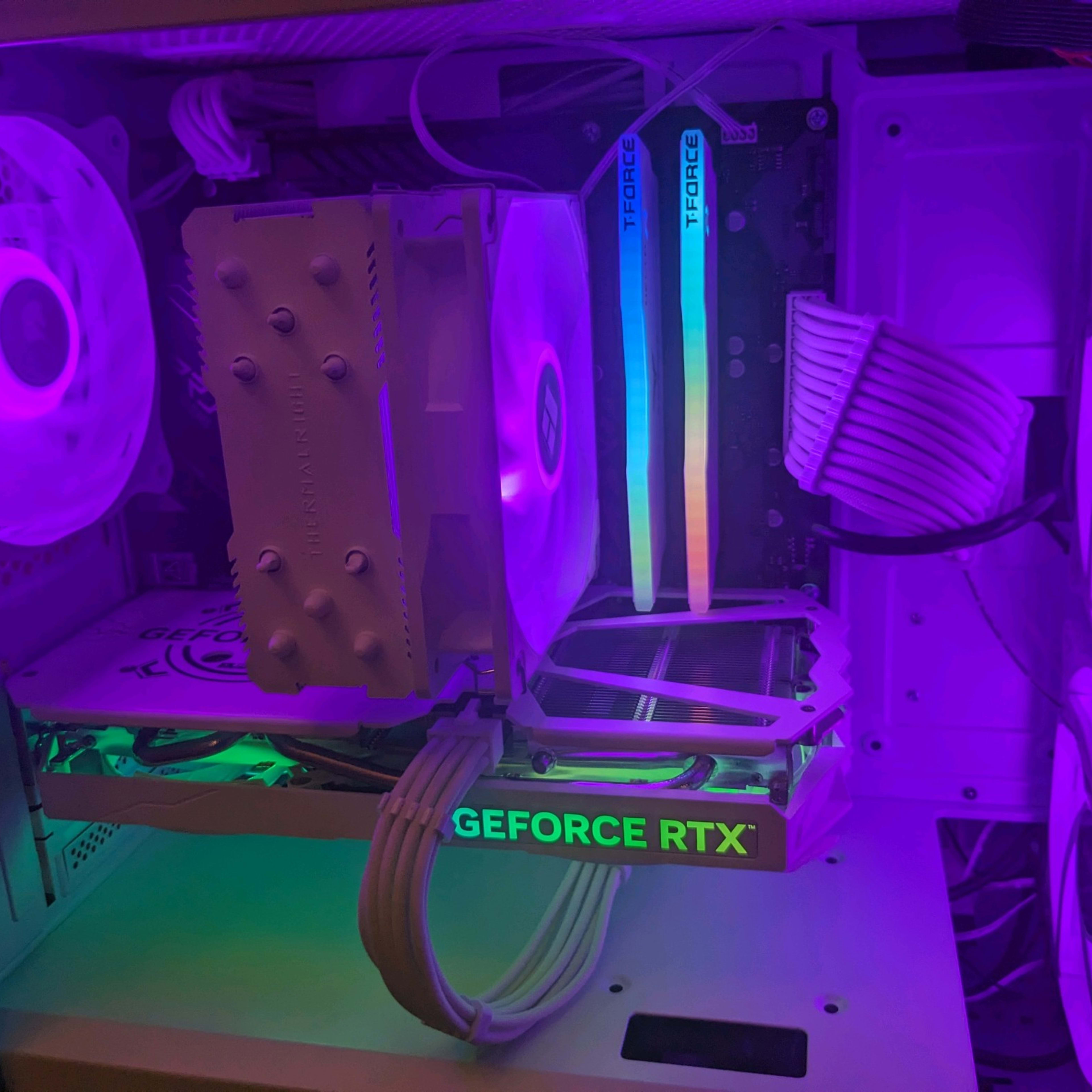 All New Clean White Gaming PC (RTX 4060, i5 12600kf)