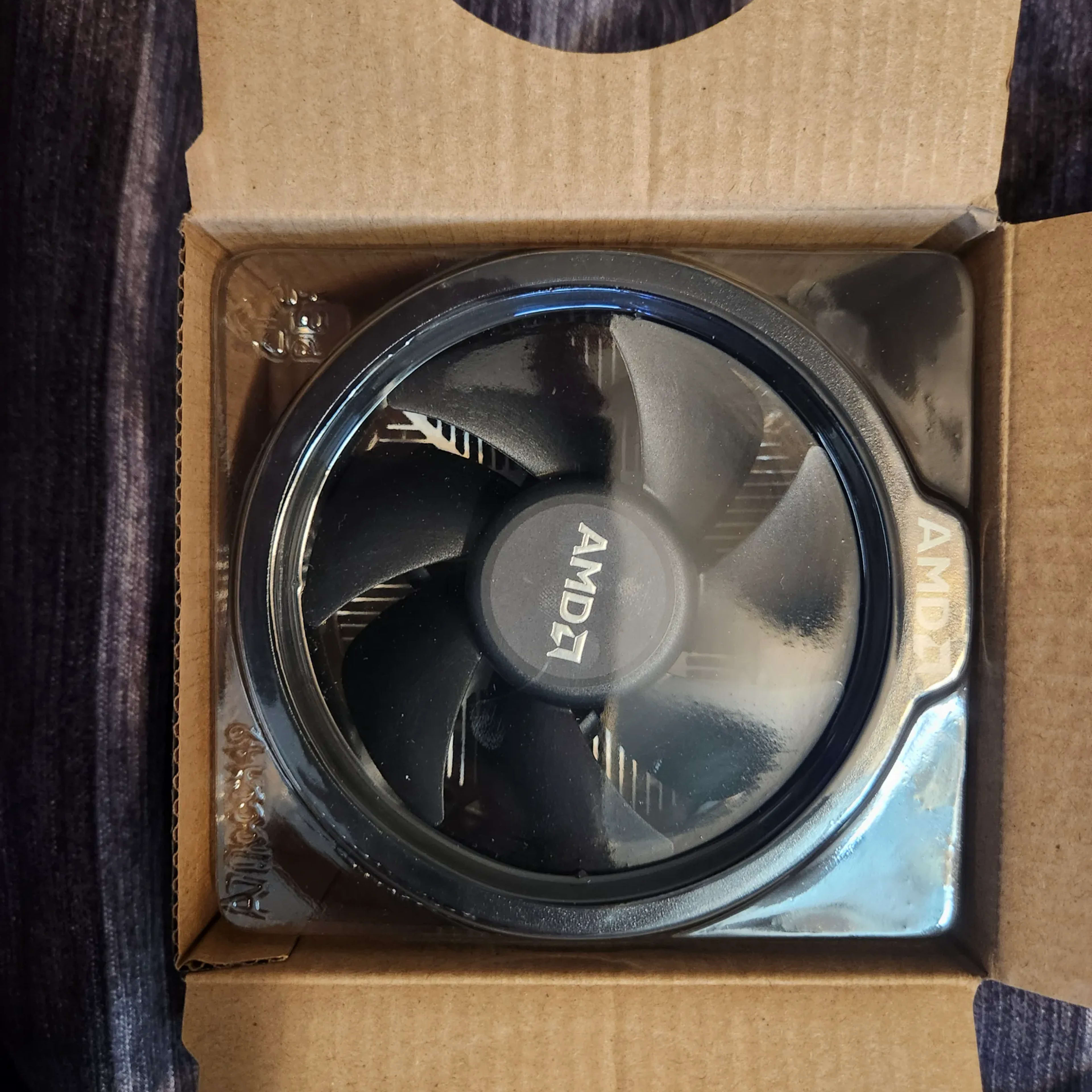AMD Ryzen 5 5500 CPU + AMDクーラー Amazon.co.jp: AMD Ryzen 5 5500, with Wraith Stealth Cooler