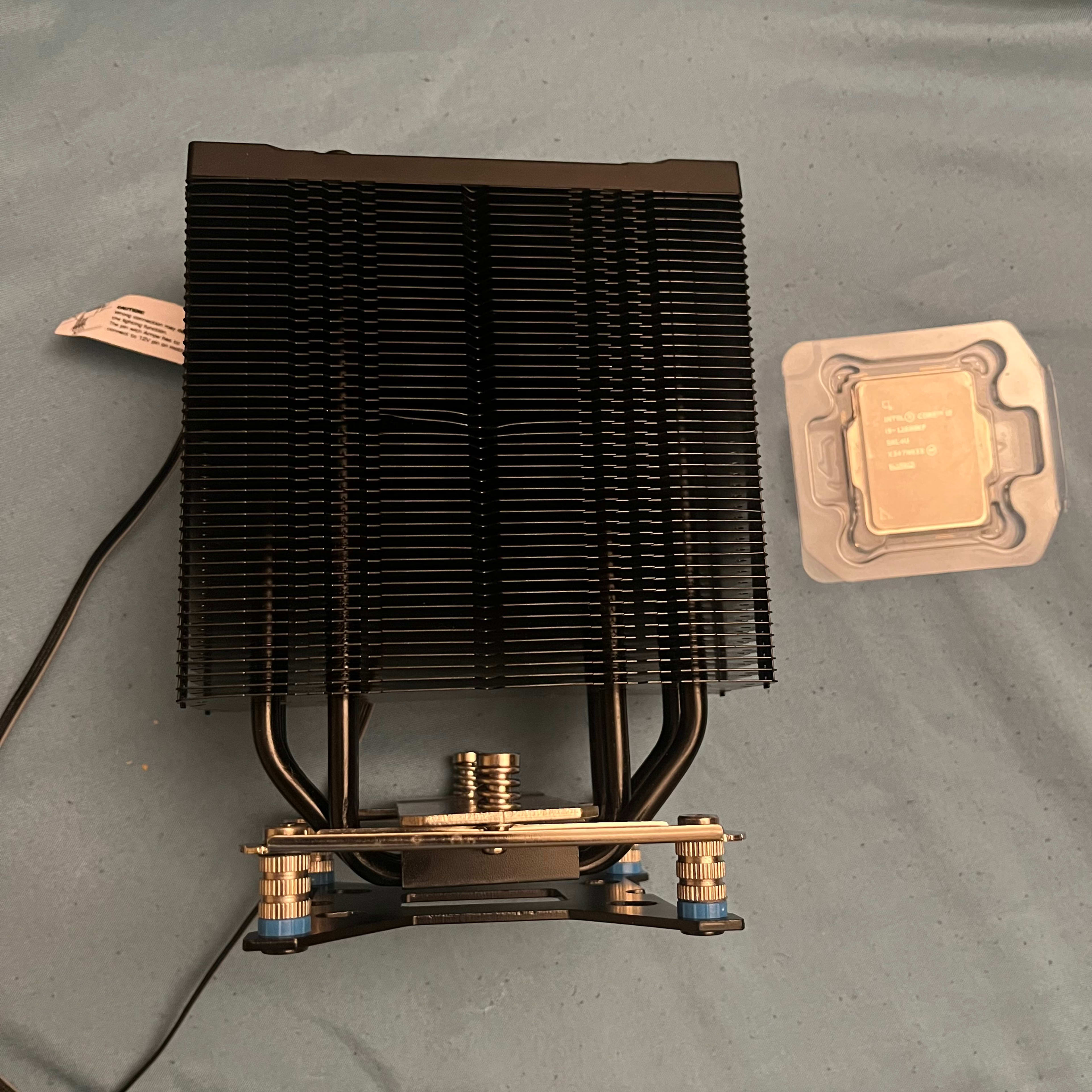 Intel Core i5-12600KF with CPU cooler | Jawa Intel Core i5-12600KF with CPU cooler | Jawa