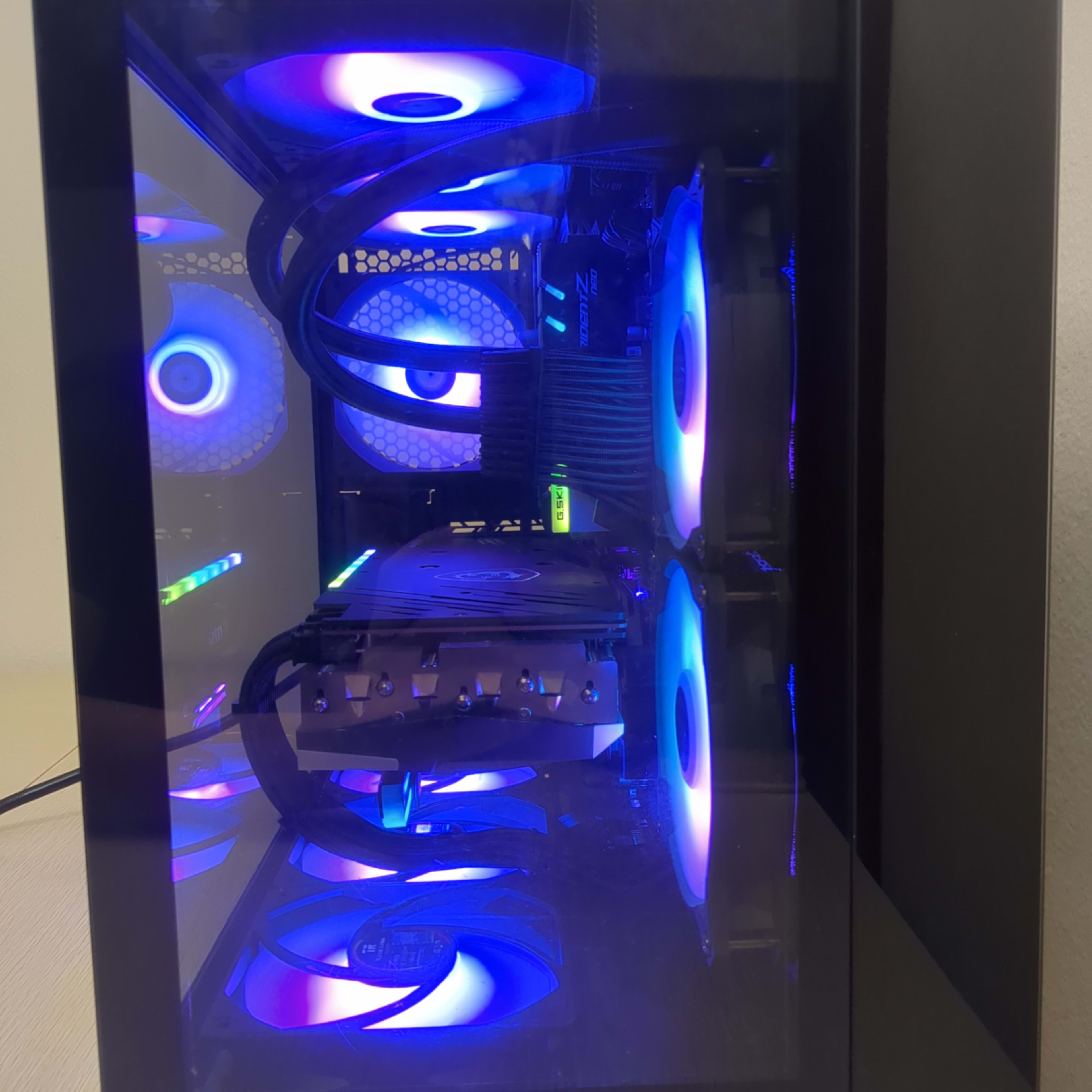 RX 6800, Ryzen 7 5800X Gaming PC (32GB RAM, 2TB SSD, Win11 Pro)