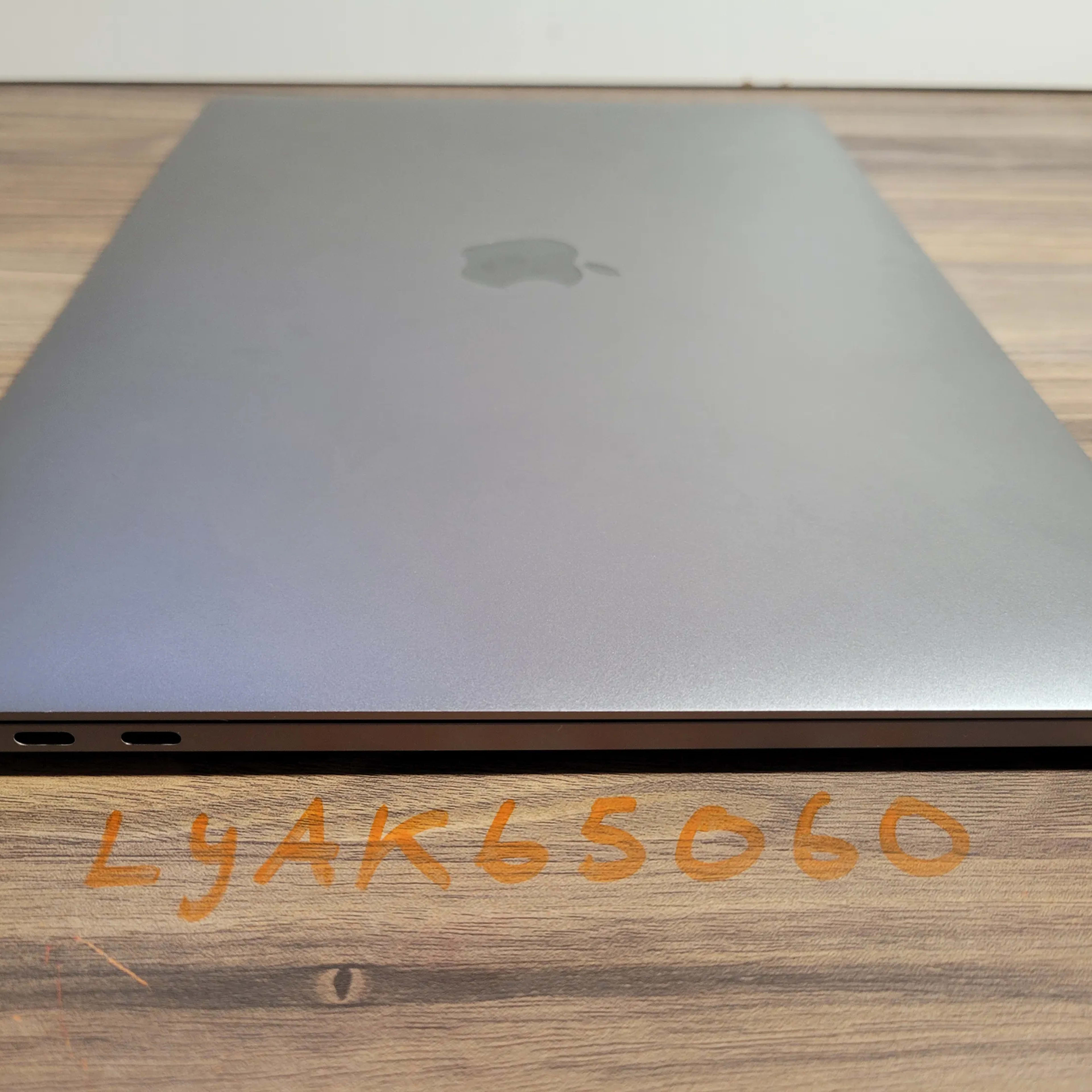 Apple Macbook Pro Laptop 2020 13-inch - 512GB - M1 Cpu - 8Gb ram