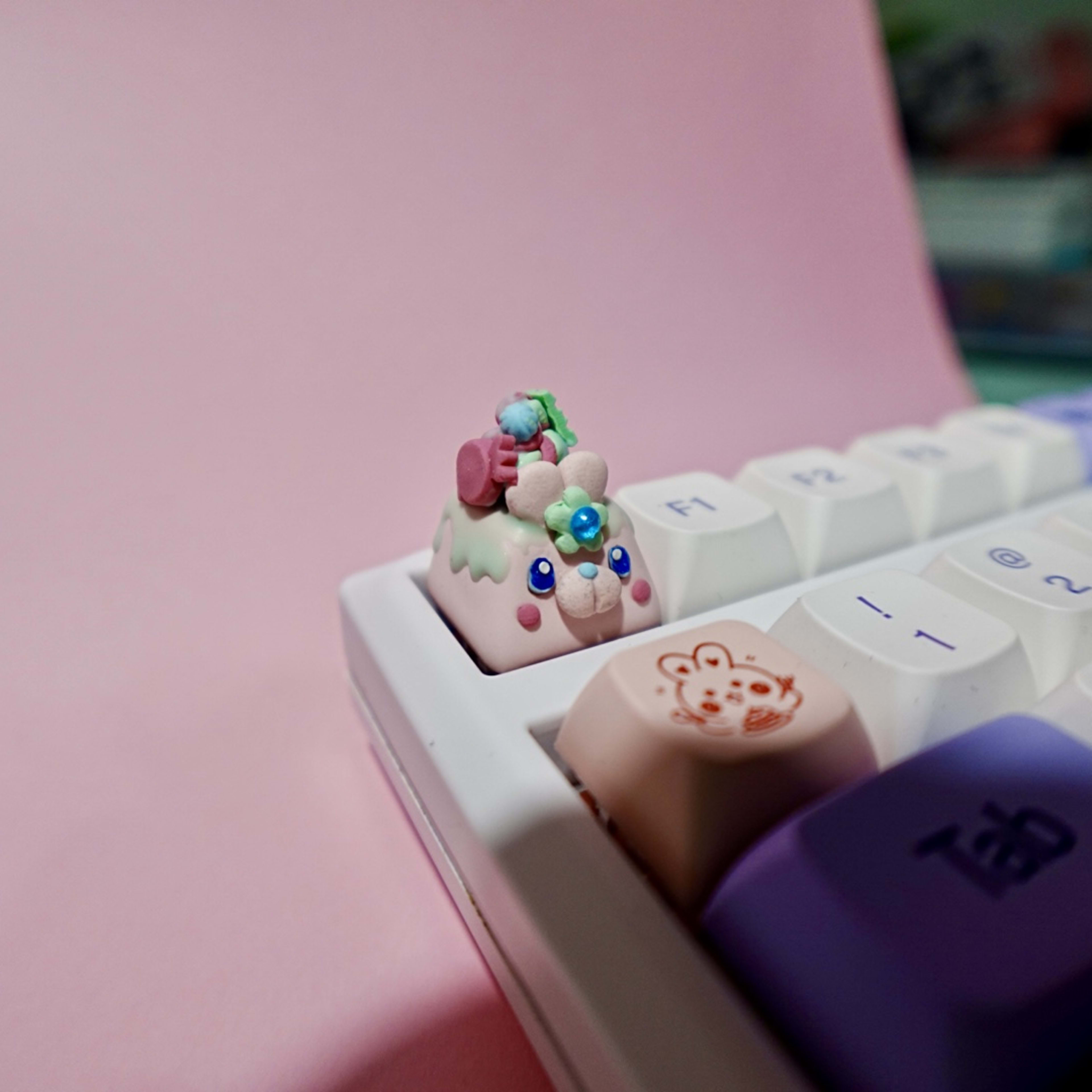 BunnyBuns Series - CandyBunny Artisan KeycapBunnyBuns Series - CandyBunny Artisan Keycap