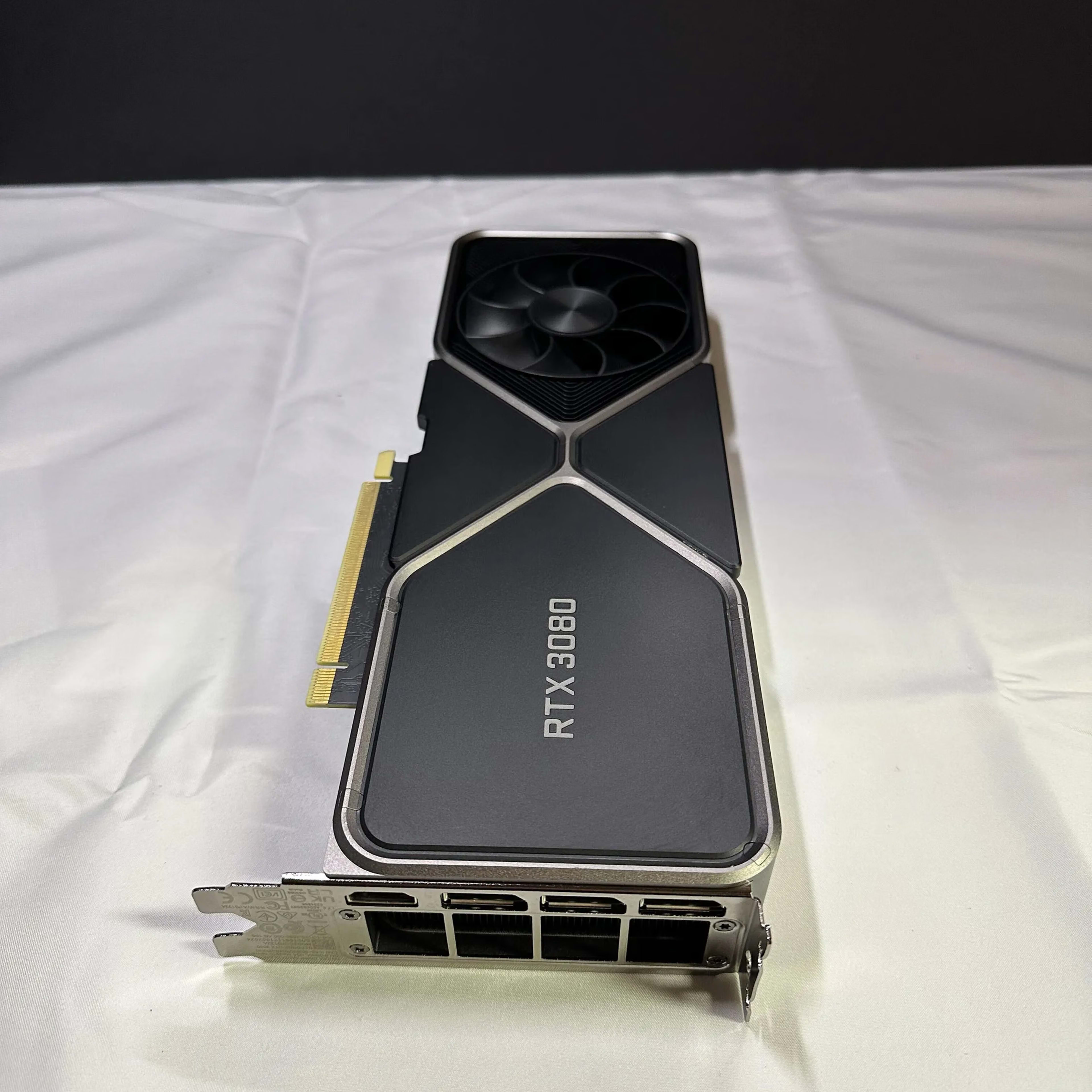 NVIDIA GeForce RTX 3080 Founders Edition 10GB GDDR6X PCIe NVIDIA GeForce RTX 3080 Founders Edition 10GB GDDR6X PCIe