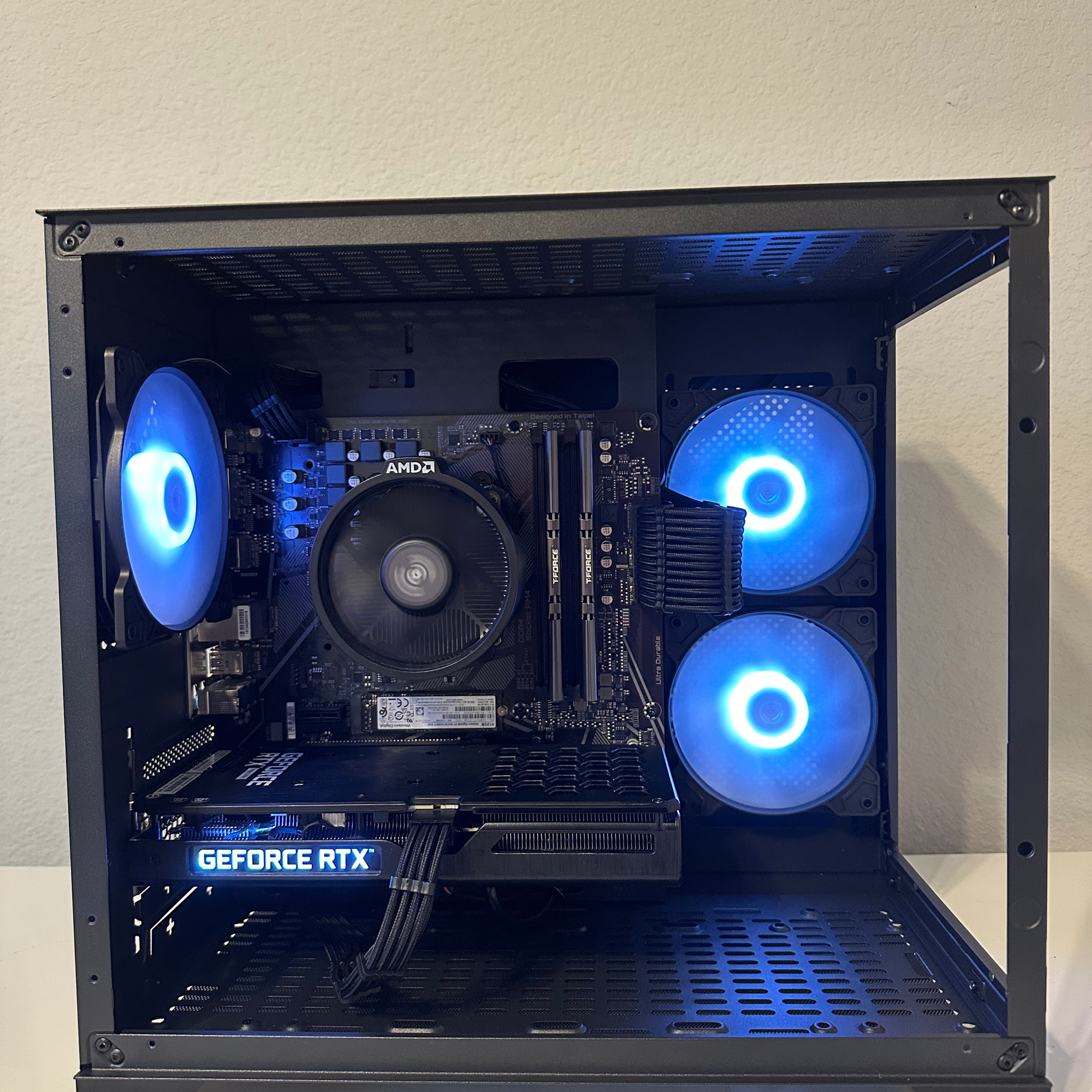 Gaming PC- Ryzen 5 5600g, 32GB RAM, RTX 3050, 512B NVMe SSD