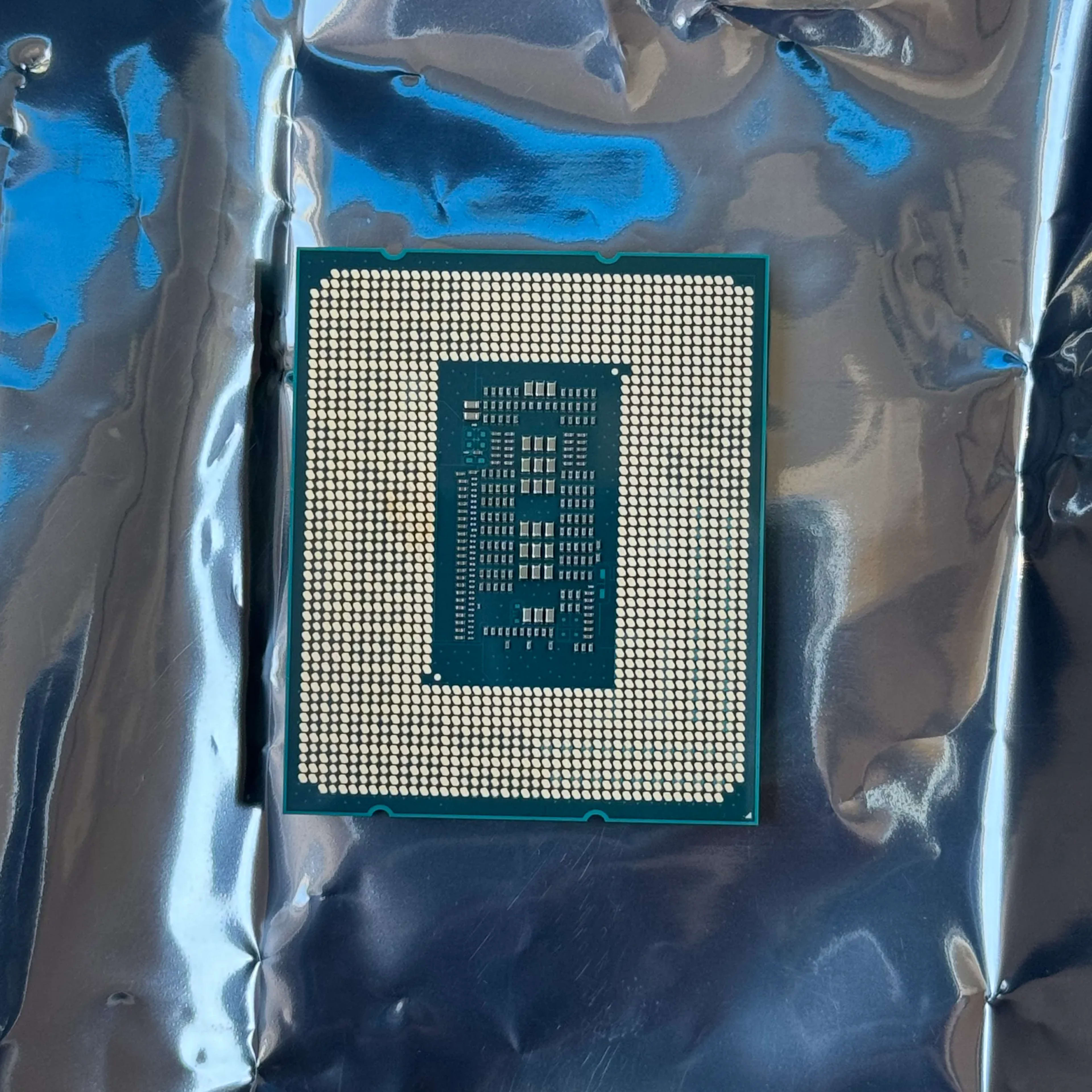  Intel Core i5-13600KFDesktop Processor 14 cores (6 P