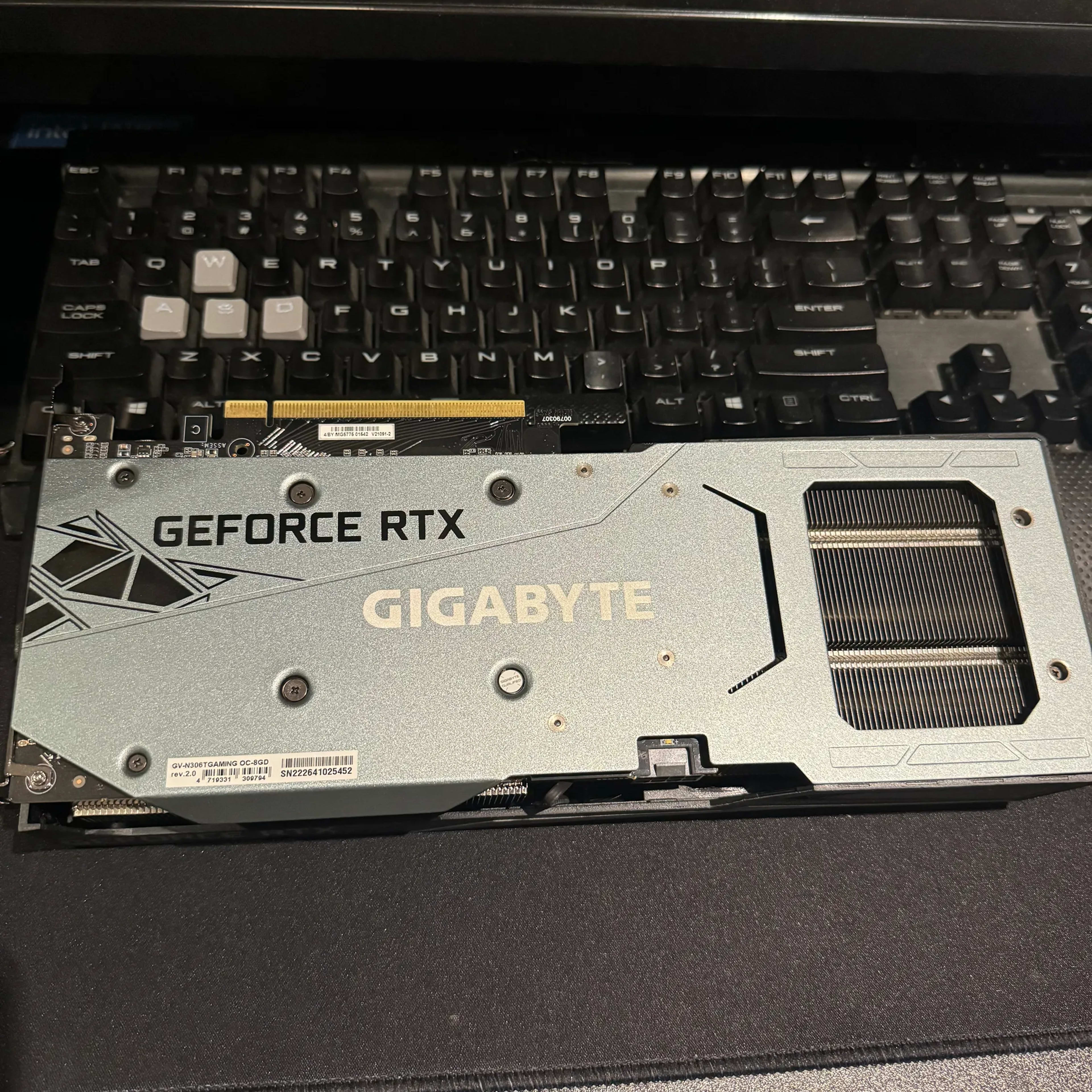 GIGABYTE GeForce RTX 3060 Ti Gaming OC 8G