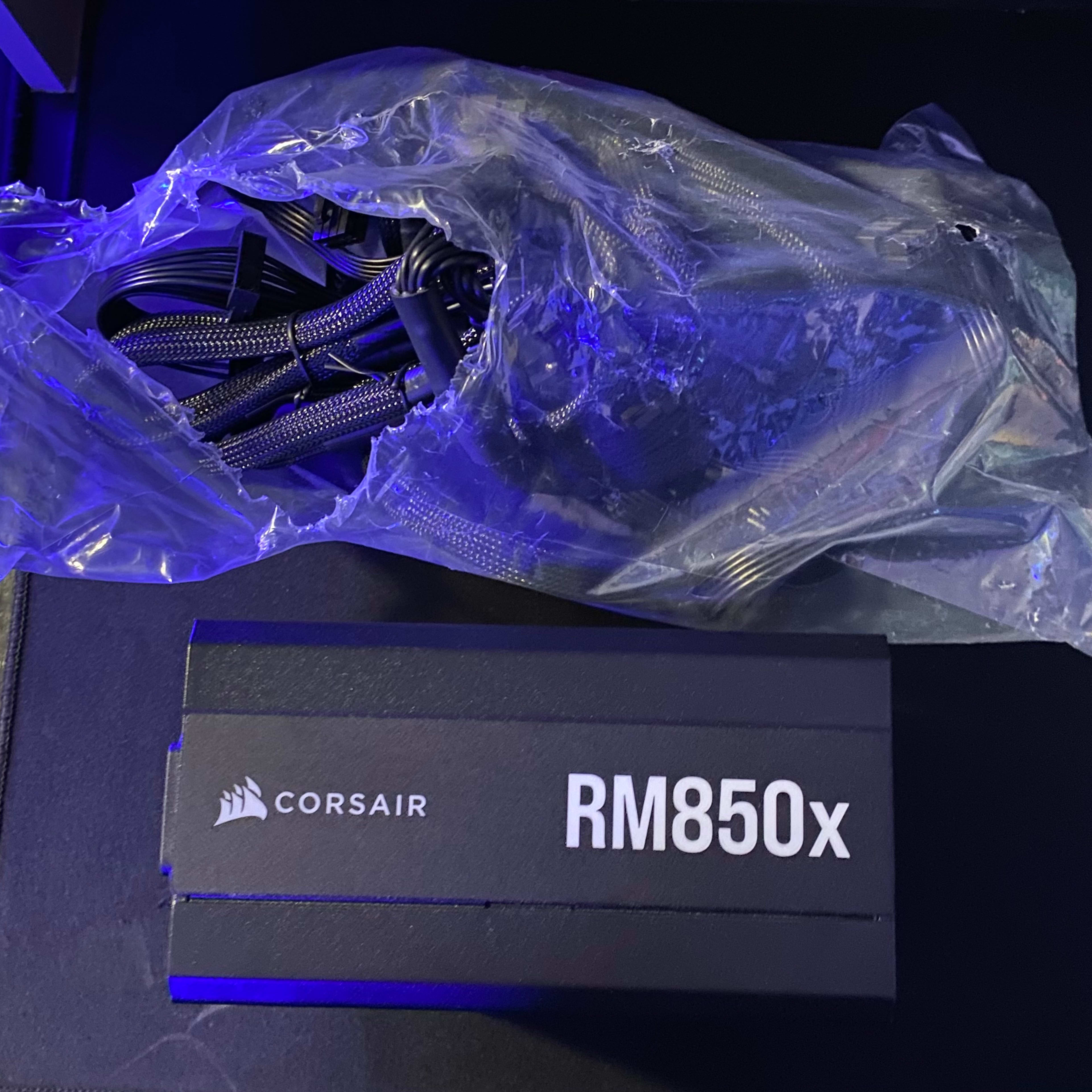 RMx Series™ RM850x — 850 Watt 80 PLUS Gold Fully Modular ATX PSU