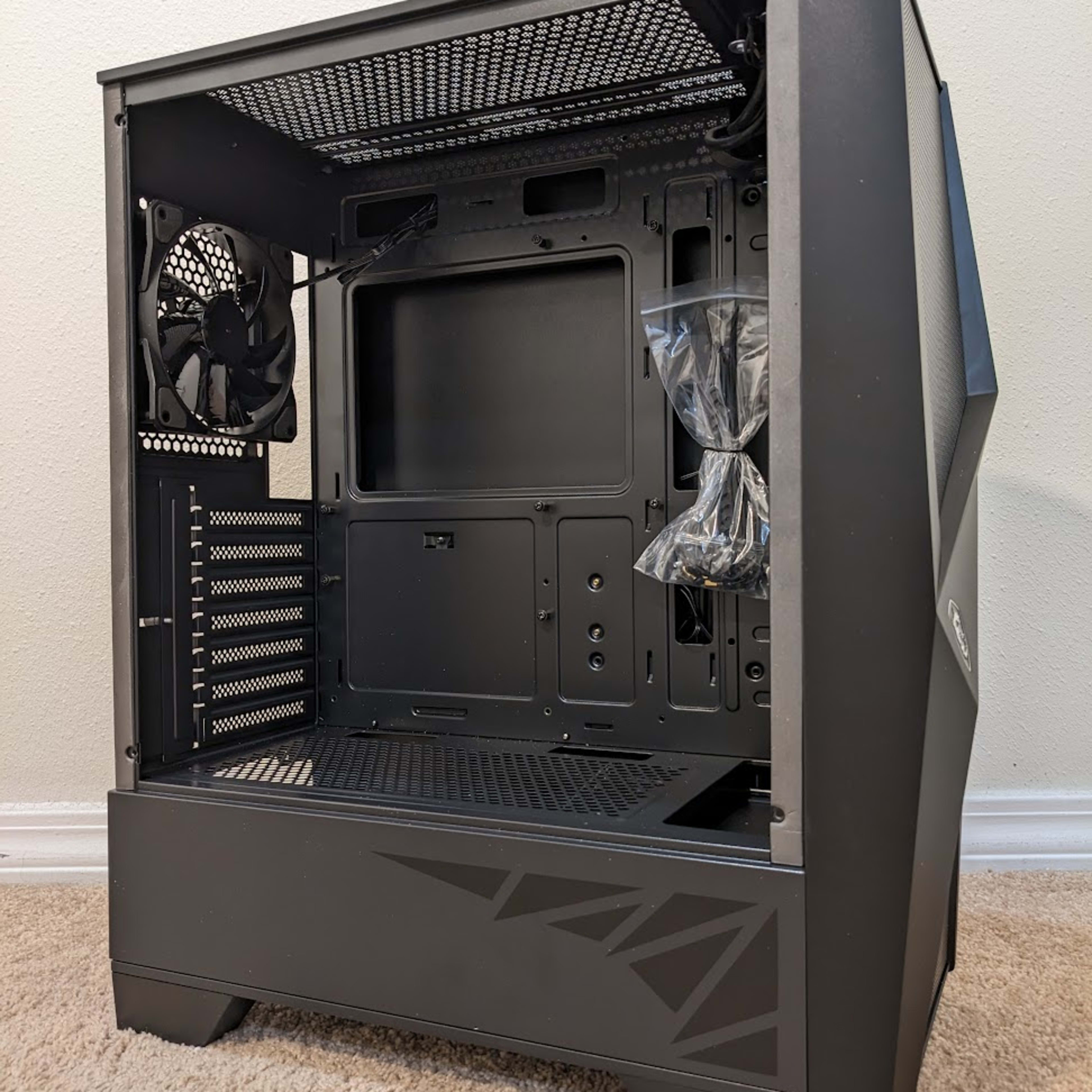 Open Box MSI MAG Forge 100R Mid Tower Gaming Case with ARGB fans