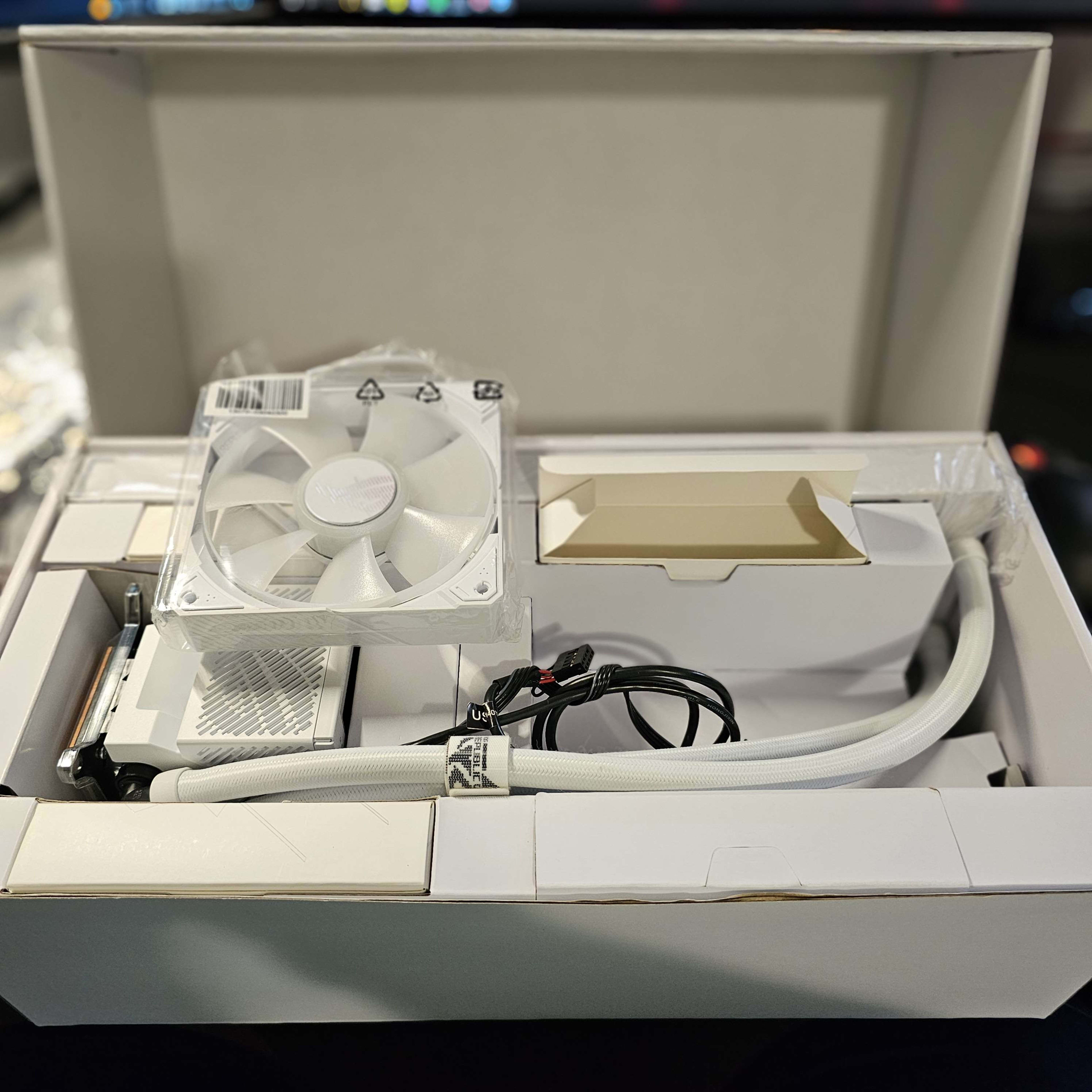 ASUS ROG RYUJIN III 360 ARGB White Edition