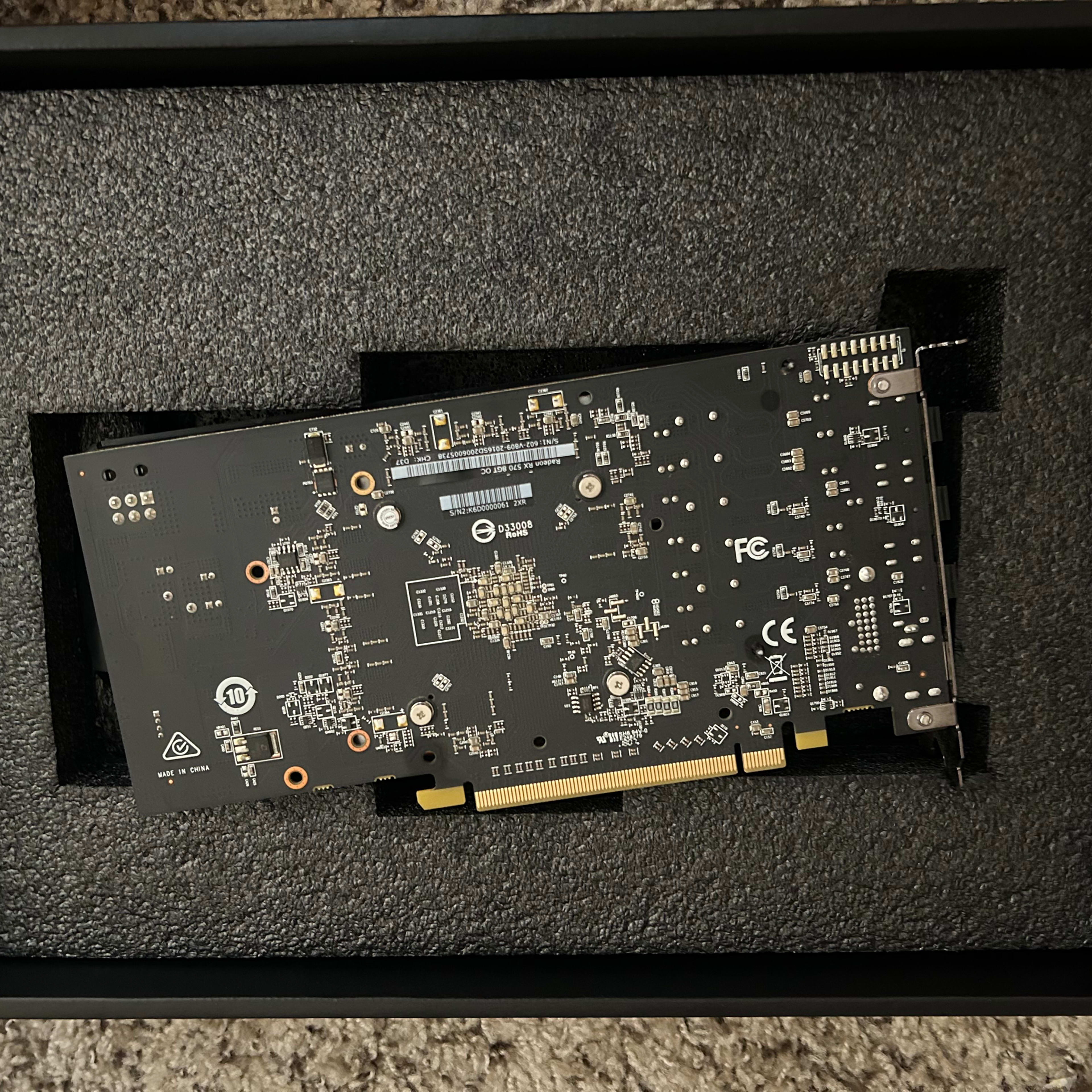 MSI Radeon RX 570 8GB GDDR5 Graphics Card+Free Gift