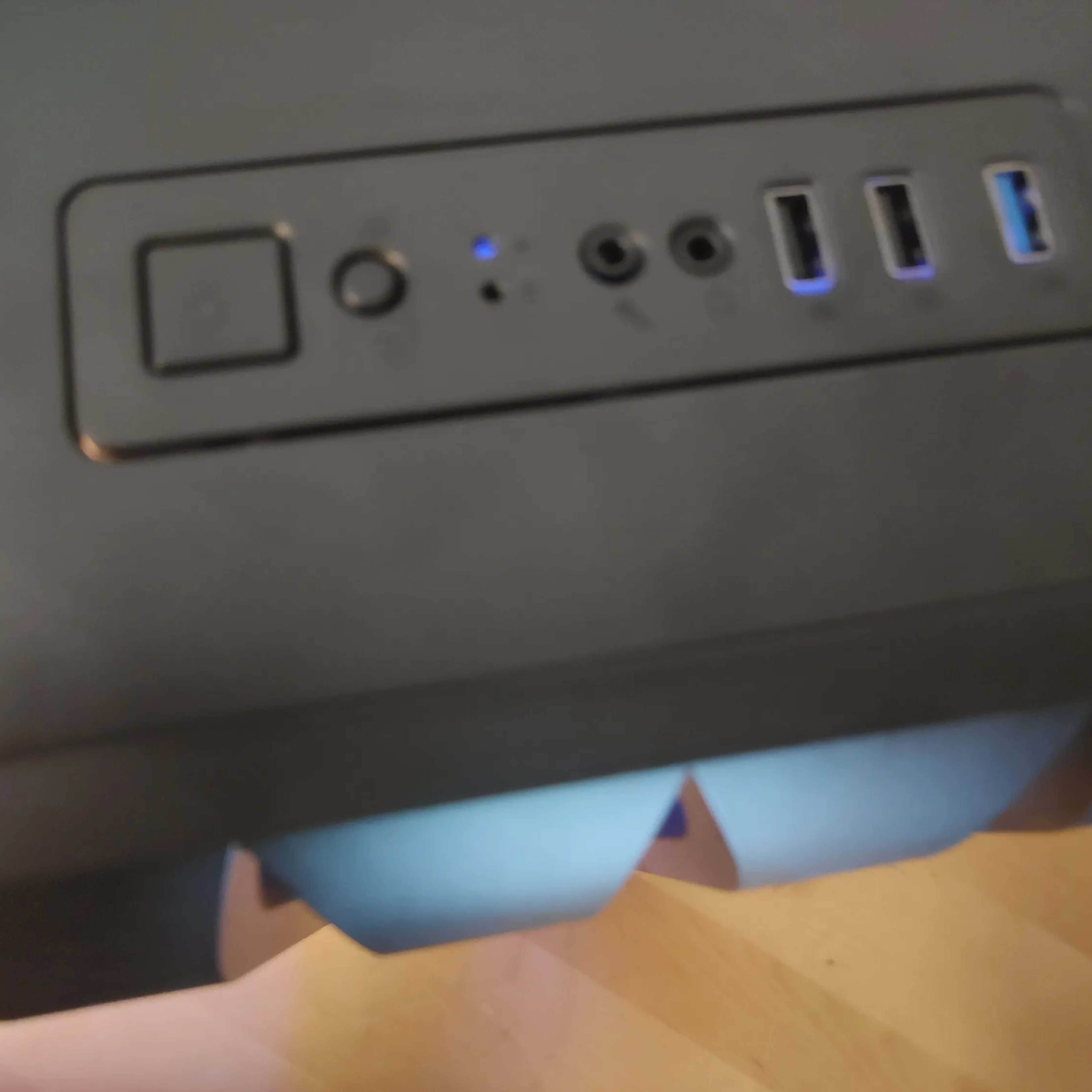 Gaming PC - i7 3770, GTX 1070, 16GB RAM / 512GB SSD | Jawa Gaming PC - i7 3770, GTX 1070, 16GB RAM / 512GB SSD | Jawa