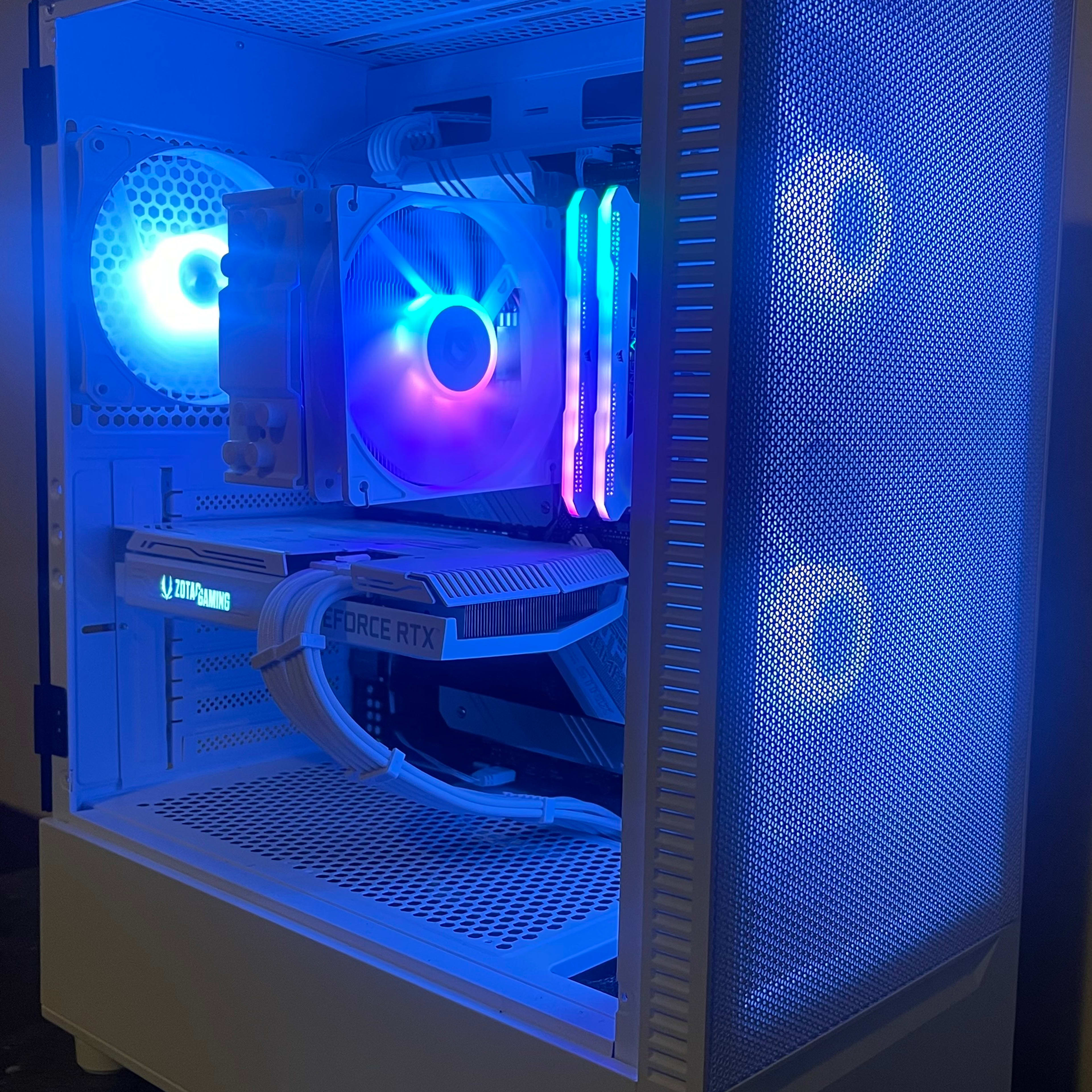 Nvidia RTX 3070 | RYZEN 5 5600X | 16GB RAM | 1TB M.2 NVMe SSD | White Gaming PC