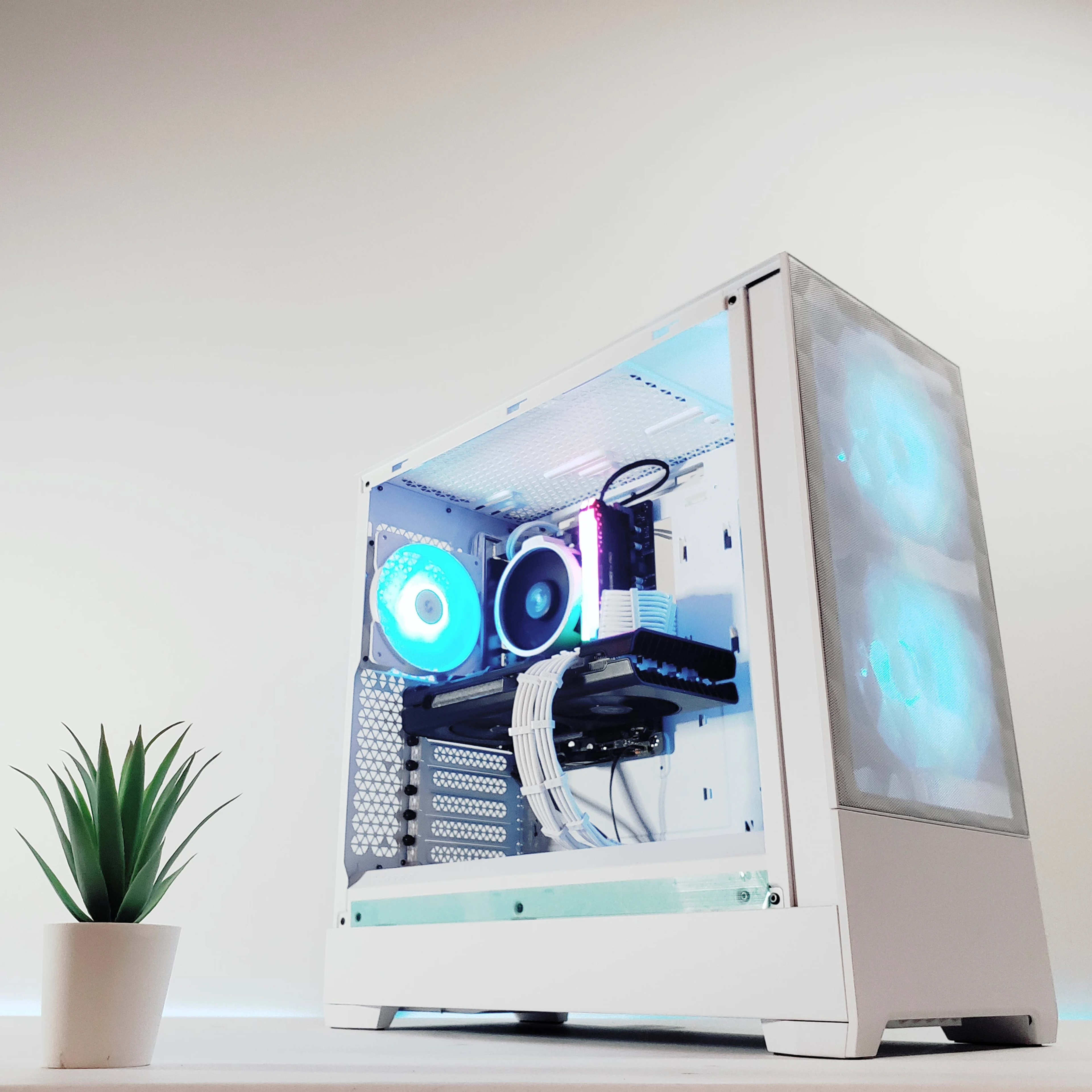 R5🚨White P2P Gaming PC V2 |⚙️5700XT| Brand New✨ |