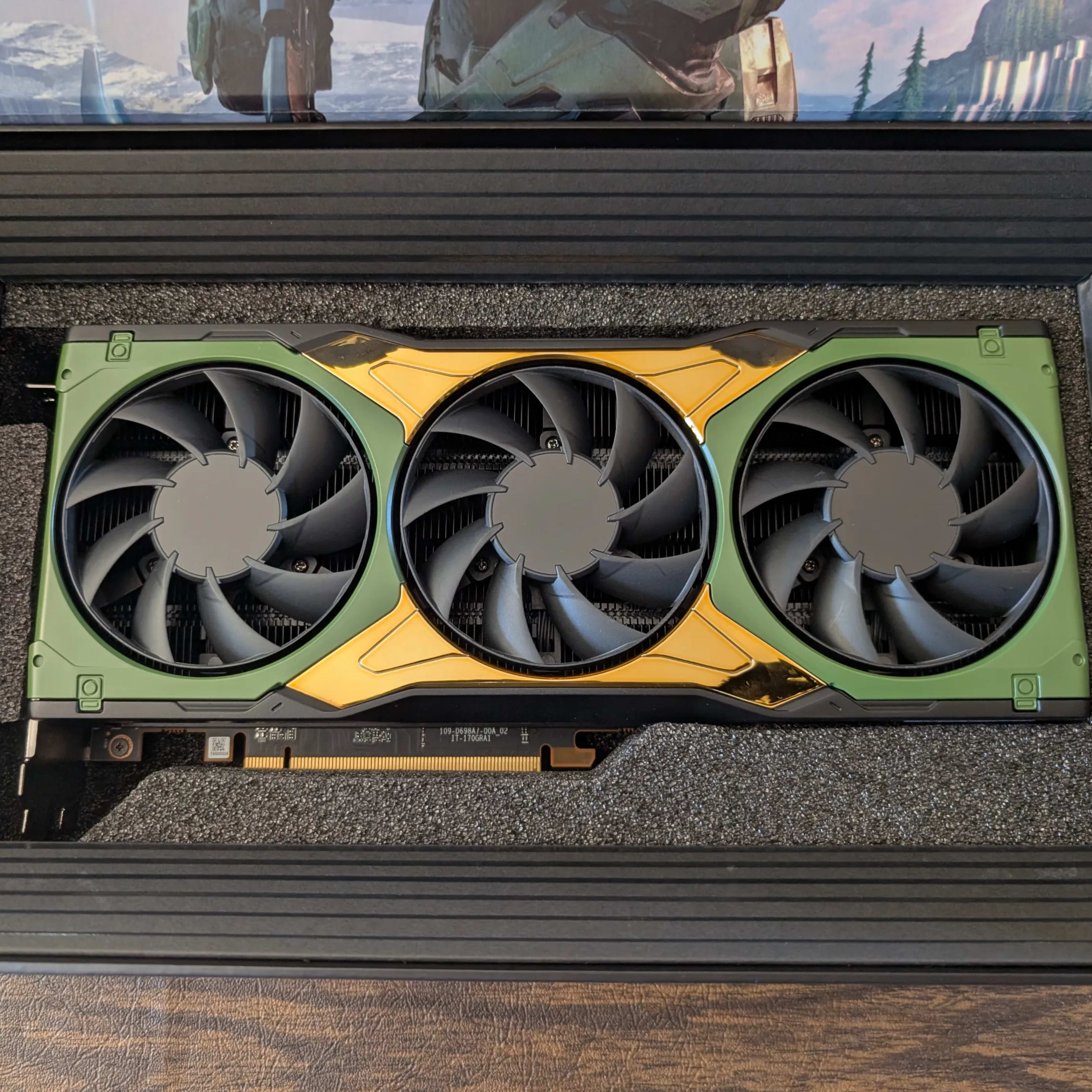 AMD Radeon RX 6900 XT - Halo Infinite Edition - Collectors AMD Radeon RX 6900 XT - Halo Infinite Edition - Collectors
