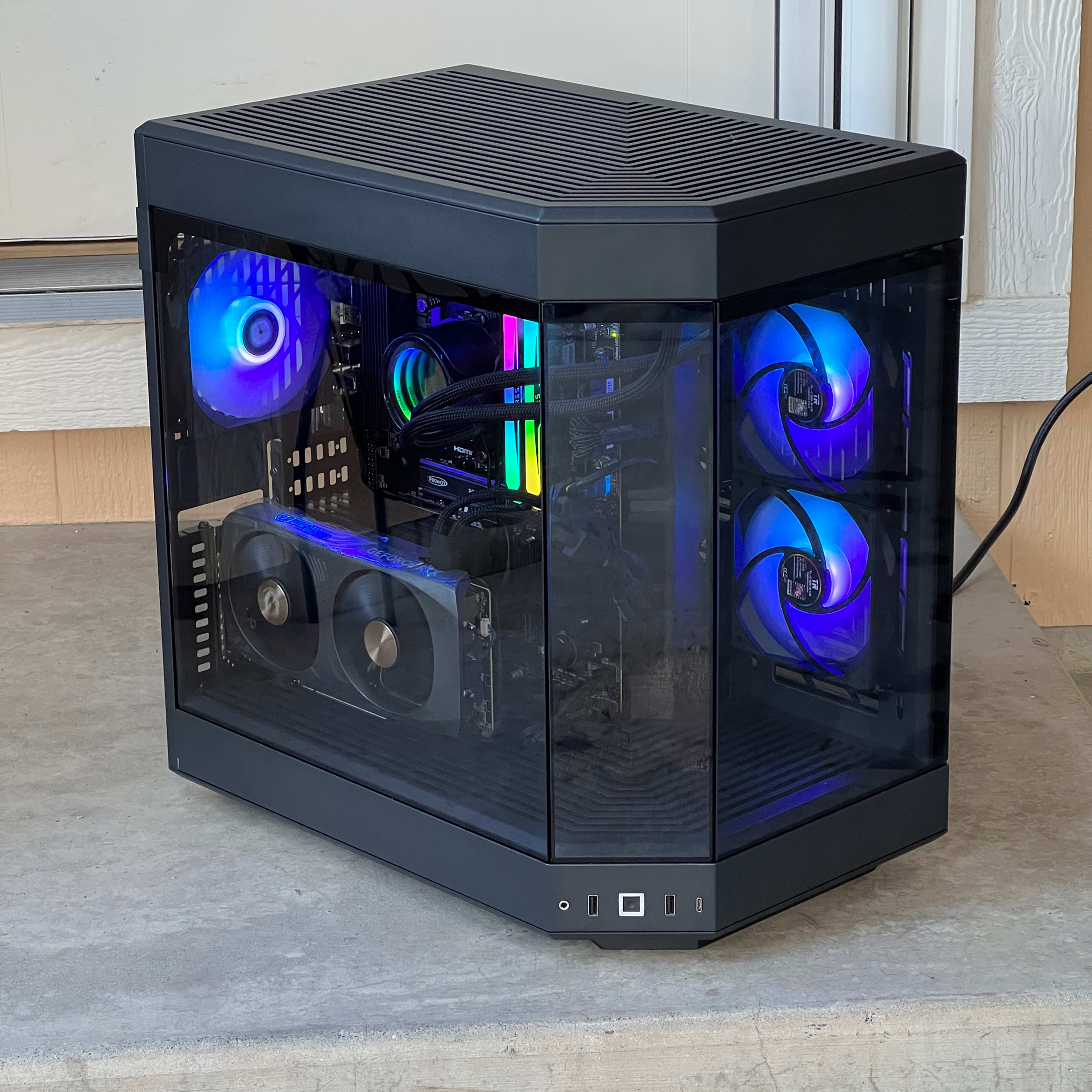 ⬛️Black HYTE⬛️ rtx 3080, ryzen 5 7600x, 32GB 6400mhz | Jawa ⬛️Black HYTE⬛️ rtx 3080, ryzen 5 7600x, 32GB 6400mhz | Jawa