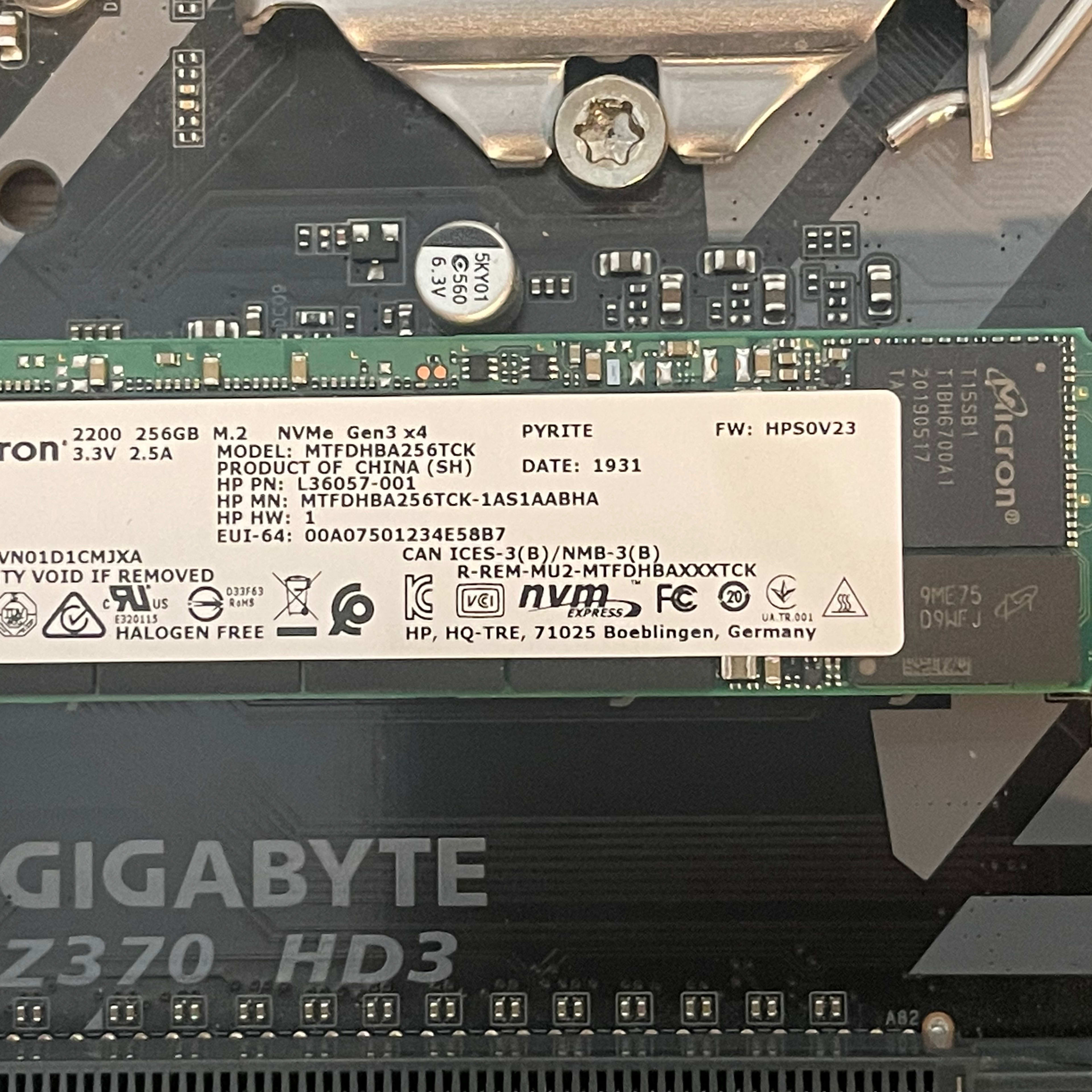 Used, Gigabyte z370 HD3, i7-8700, 16GB, 256GB