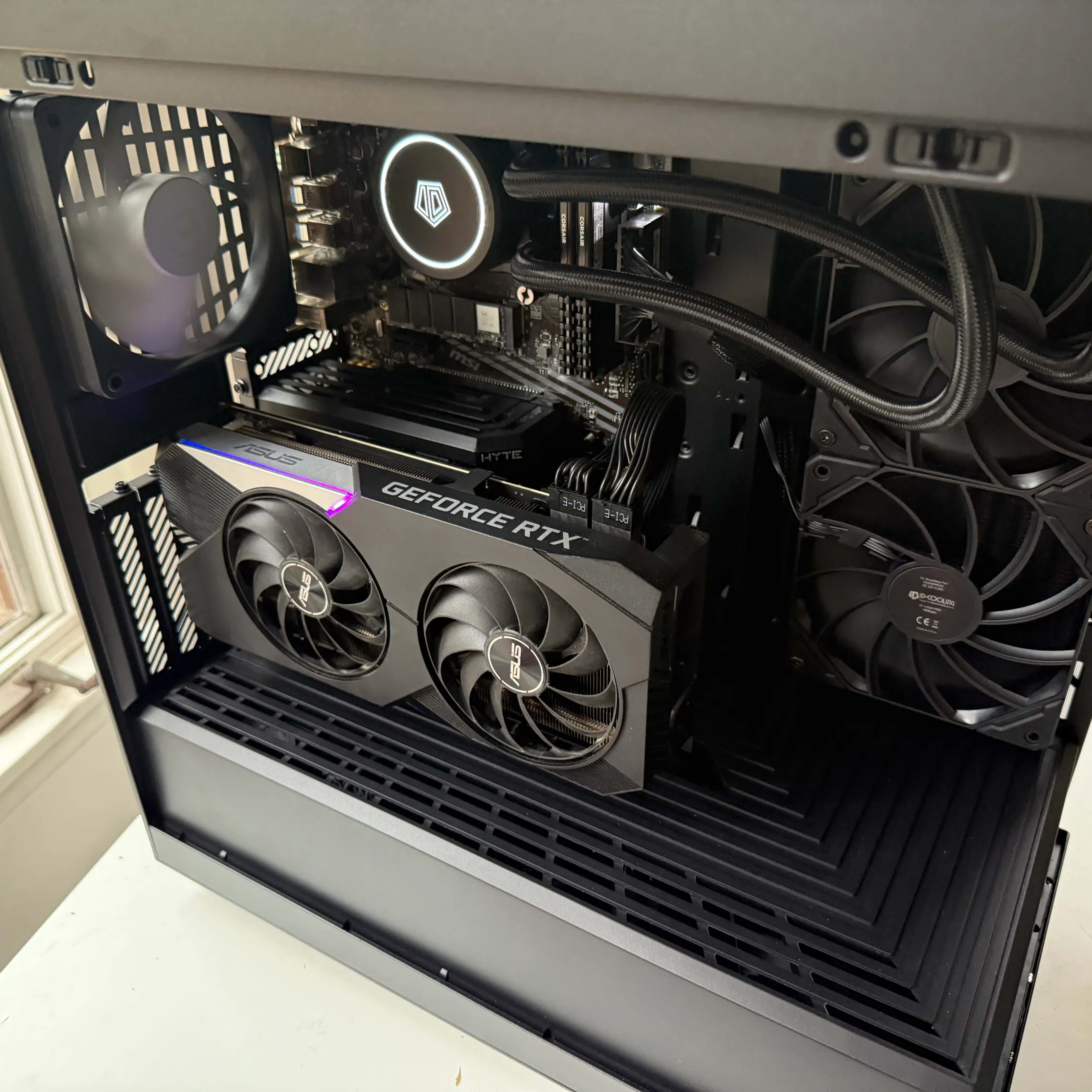 RTX 3070 / Ryzen 5 | Wifi | 32GB Ram | 1TB SSD | Windows 11 RTX 3070 / Ryzen 5 | Wifi | 32GB Ram | 1TB SSD | Windows 11
