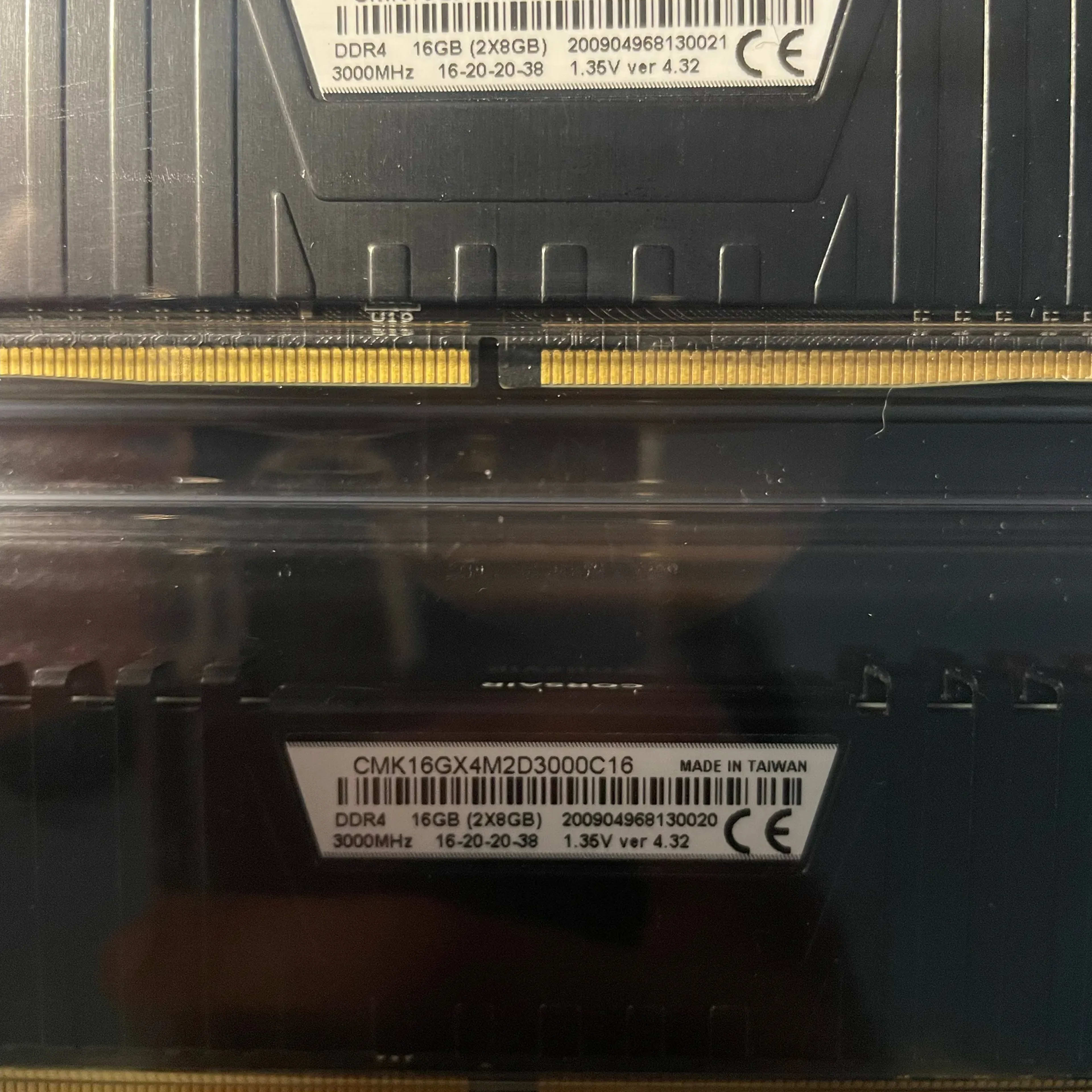 Corsair 16GB DDR4 3000