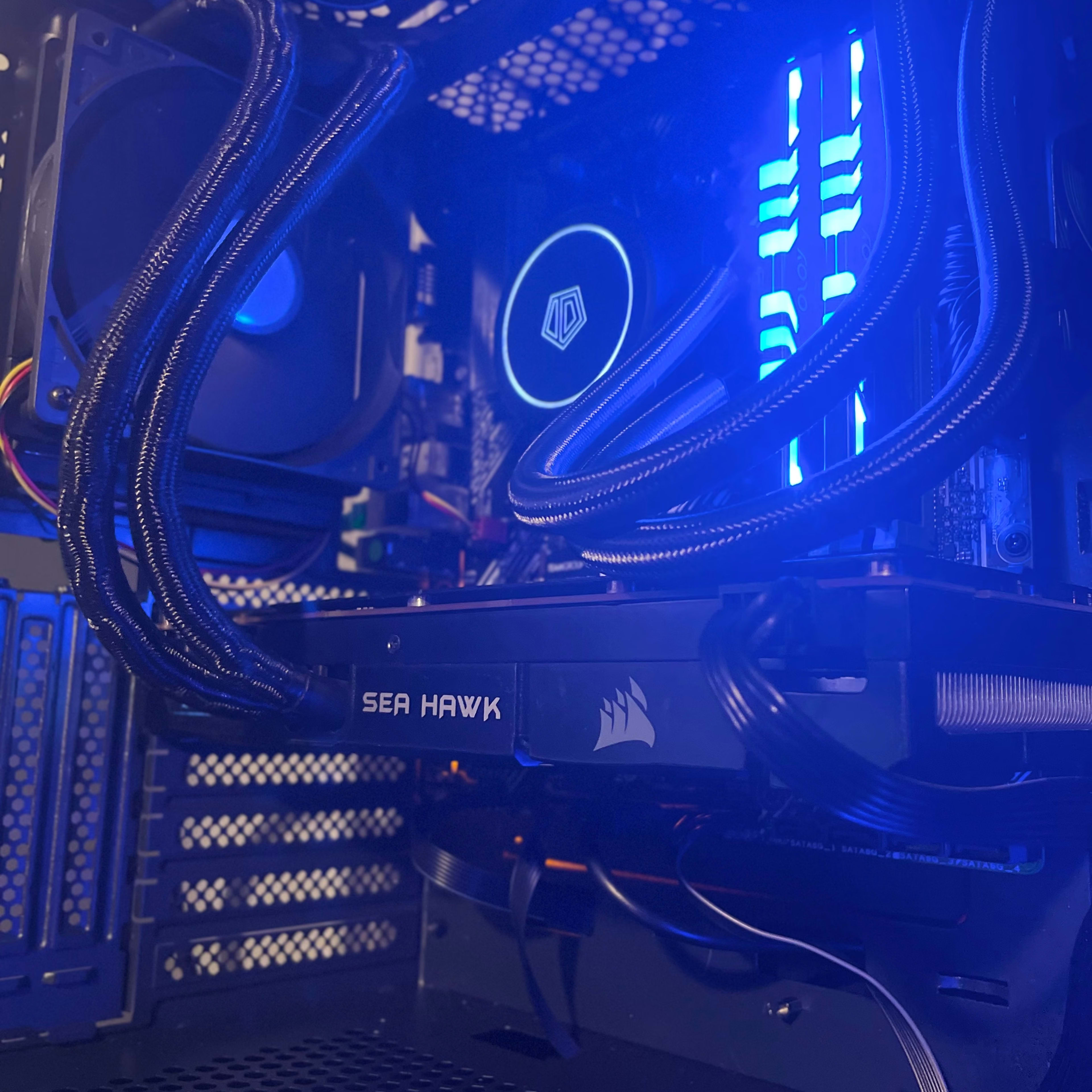 AQUA - Mid-Range Gaming PC - Ryzen 5 3600 + GTX 1080