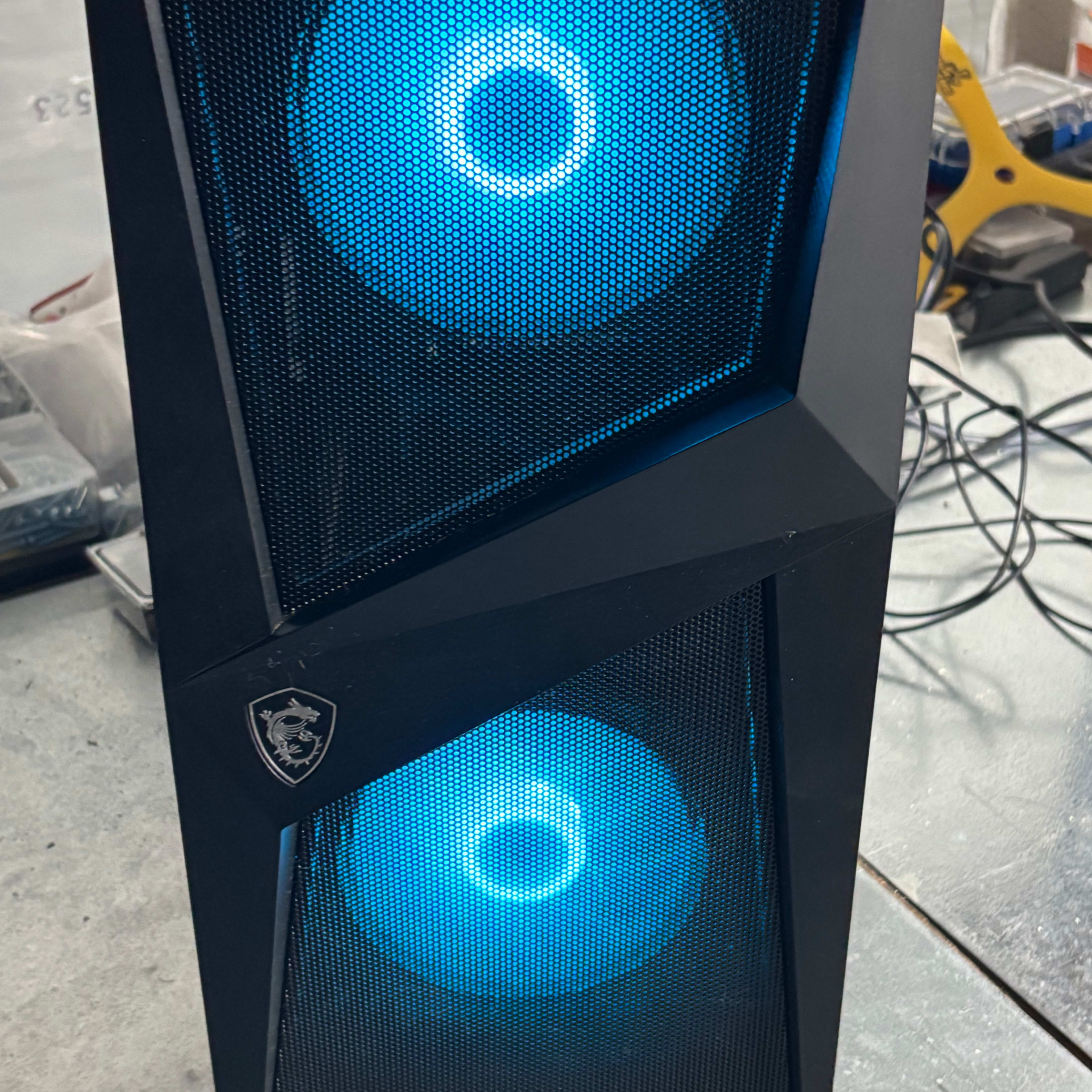 Giabyte 4060ti 16 gb AMD Ryzen 7 5700g | Jawa Giabyte 4060ti 16 gb AMD Ryzen 7 5700g | Jawa