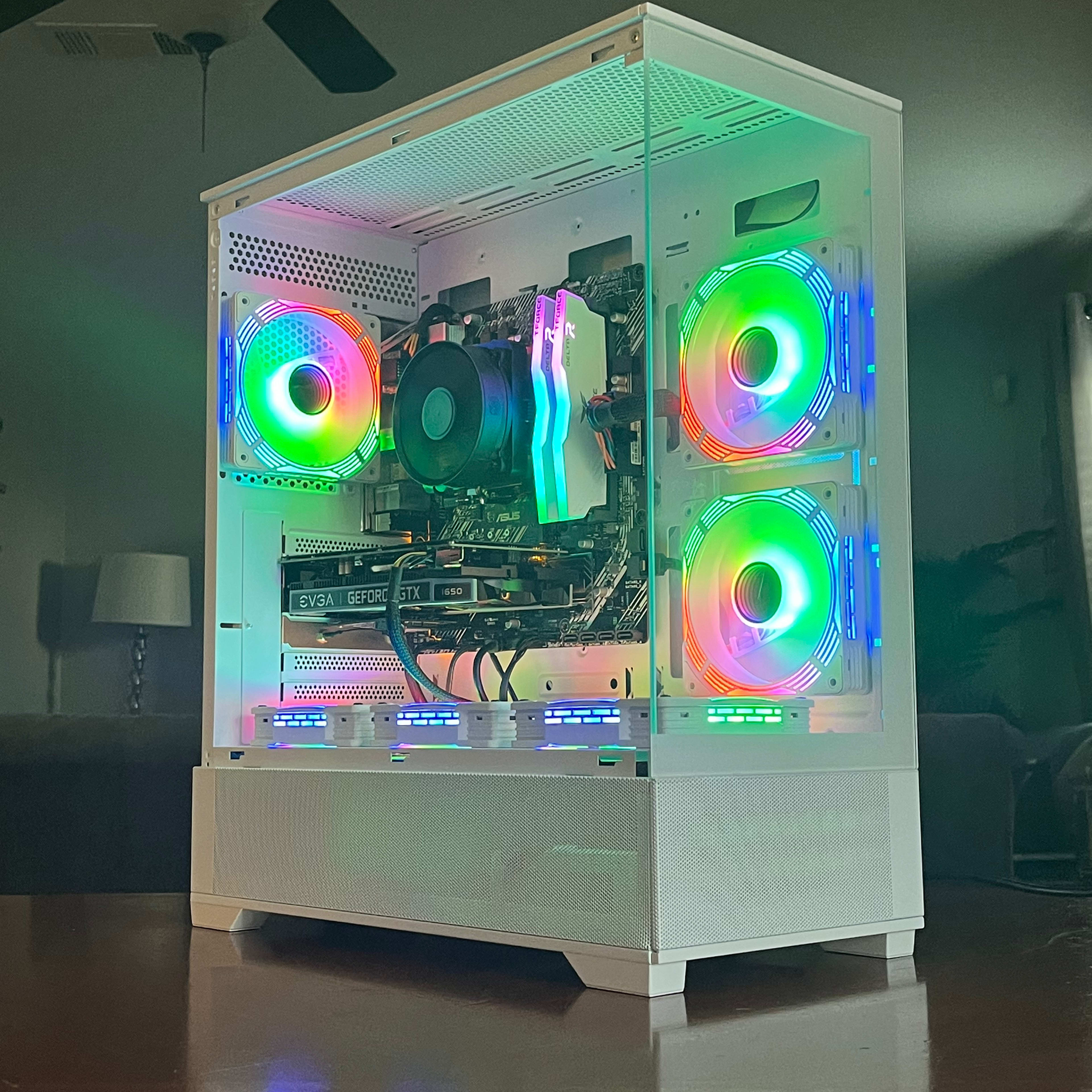 Custom RGB Gaming Computer/PC | Jawa