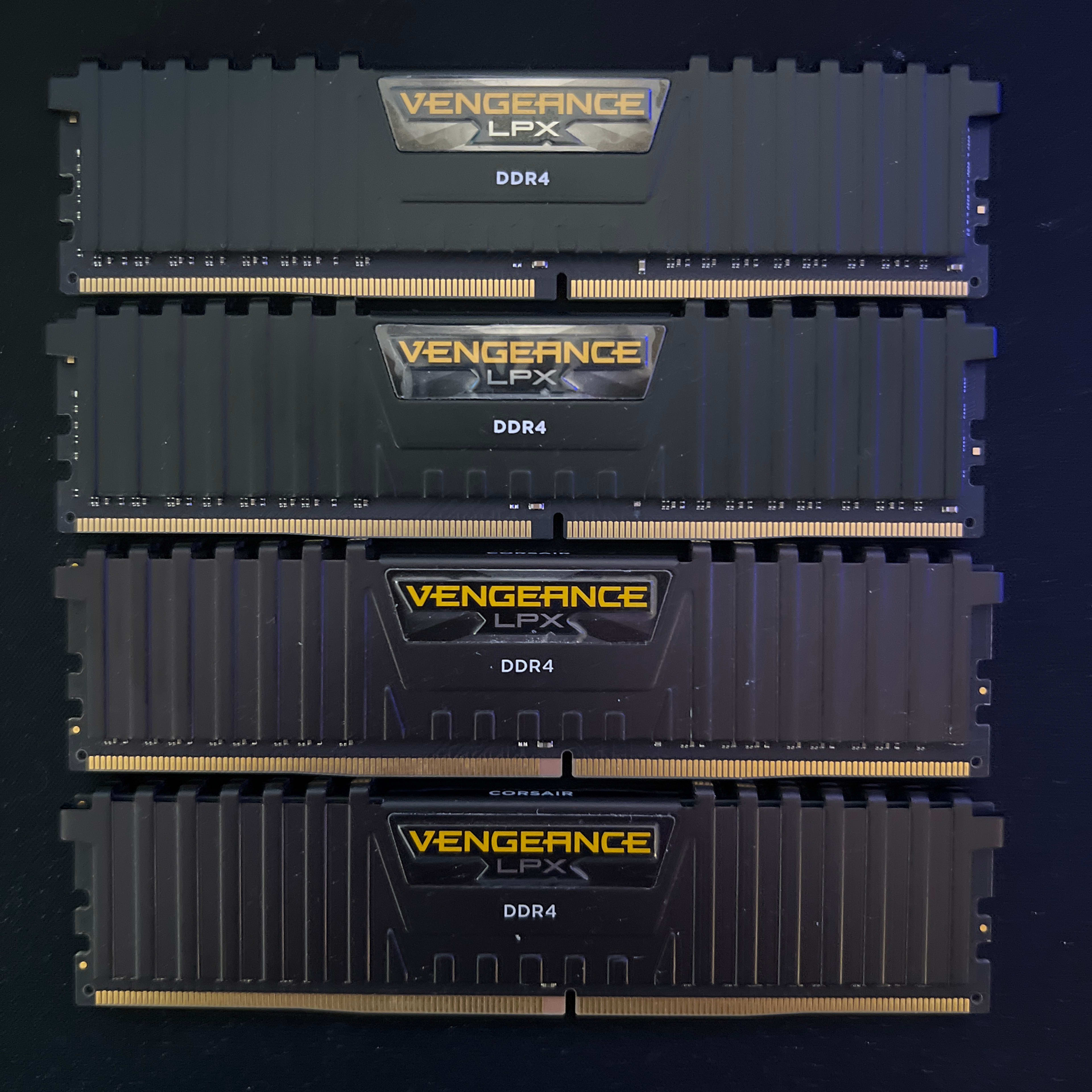 Corsair Vengeance LPX DDR4-2666 - 32 GB Kit (Black) - (4x8GB