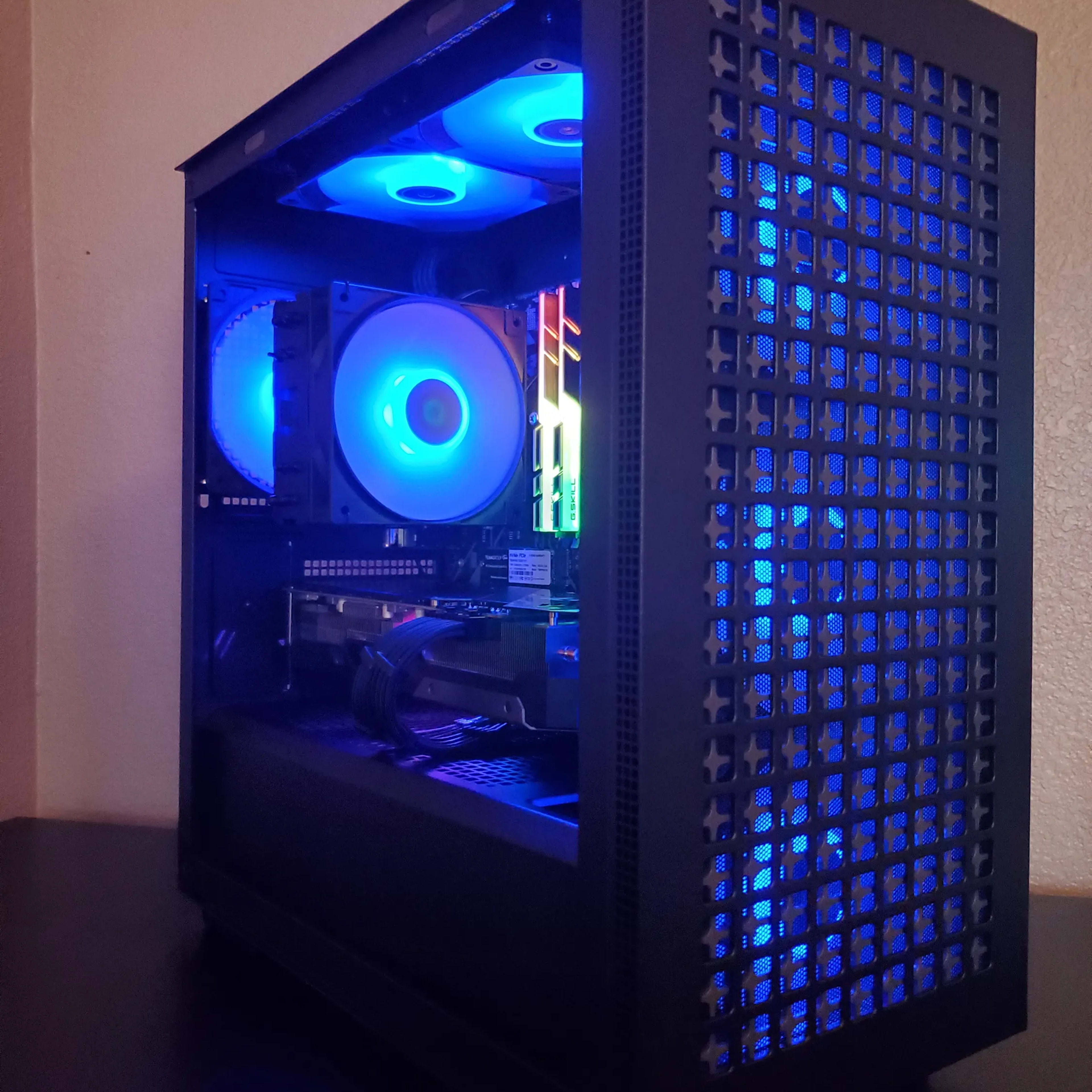 Ryzen 5 5500, AsRock Rx 5700 XT, Gaming PC | Jawa Ryzen 5 5500, AsRock Rx 5700 XT, Gaming PC | Jawa