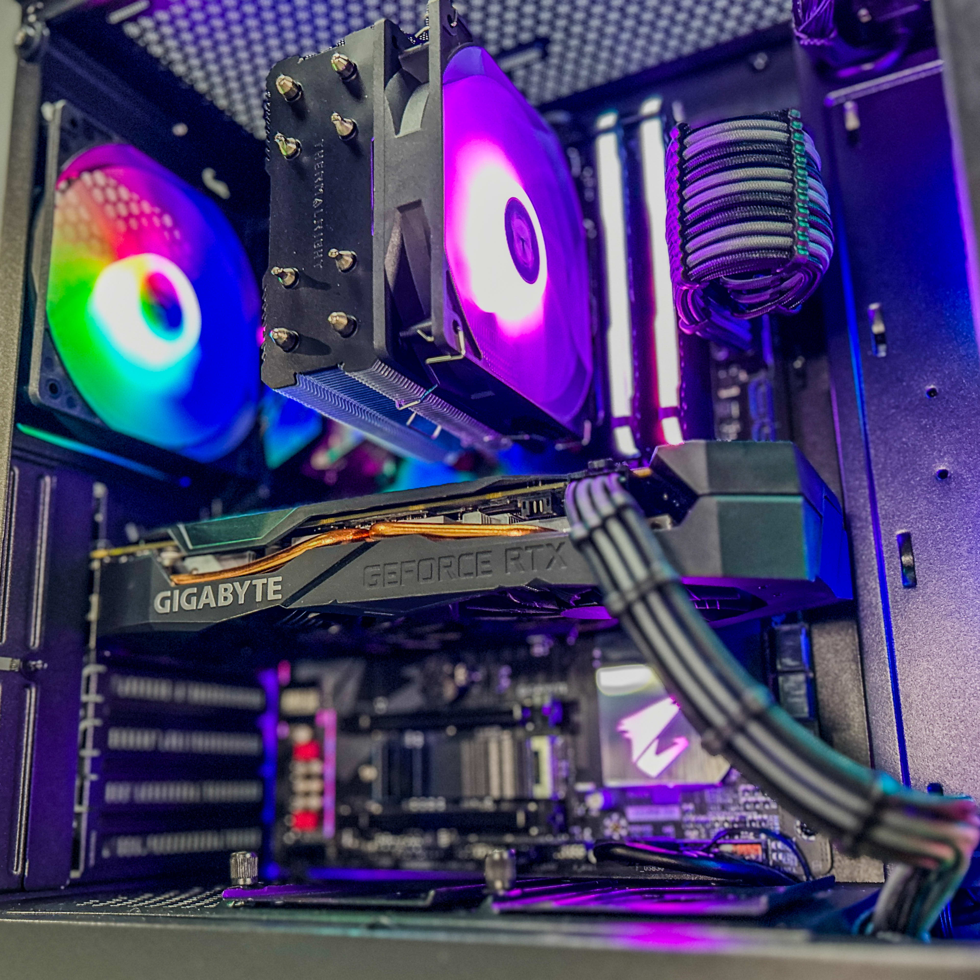 🕯☽☾🔮🖤 Comet 🕯☽☾🔮🖤 RTX 2060 Super / AMD Ryzen 5 3600 / 2TB SSD / 16GB Ram / WIFI / WIN10