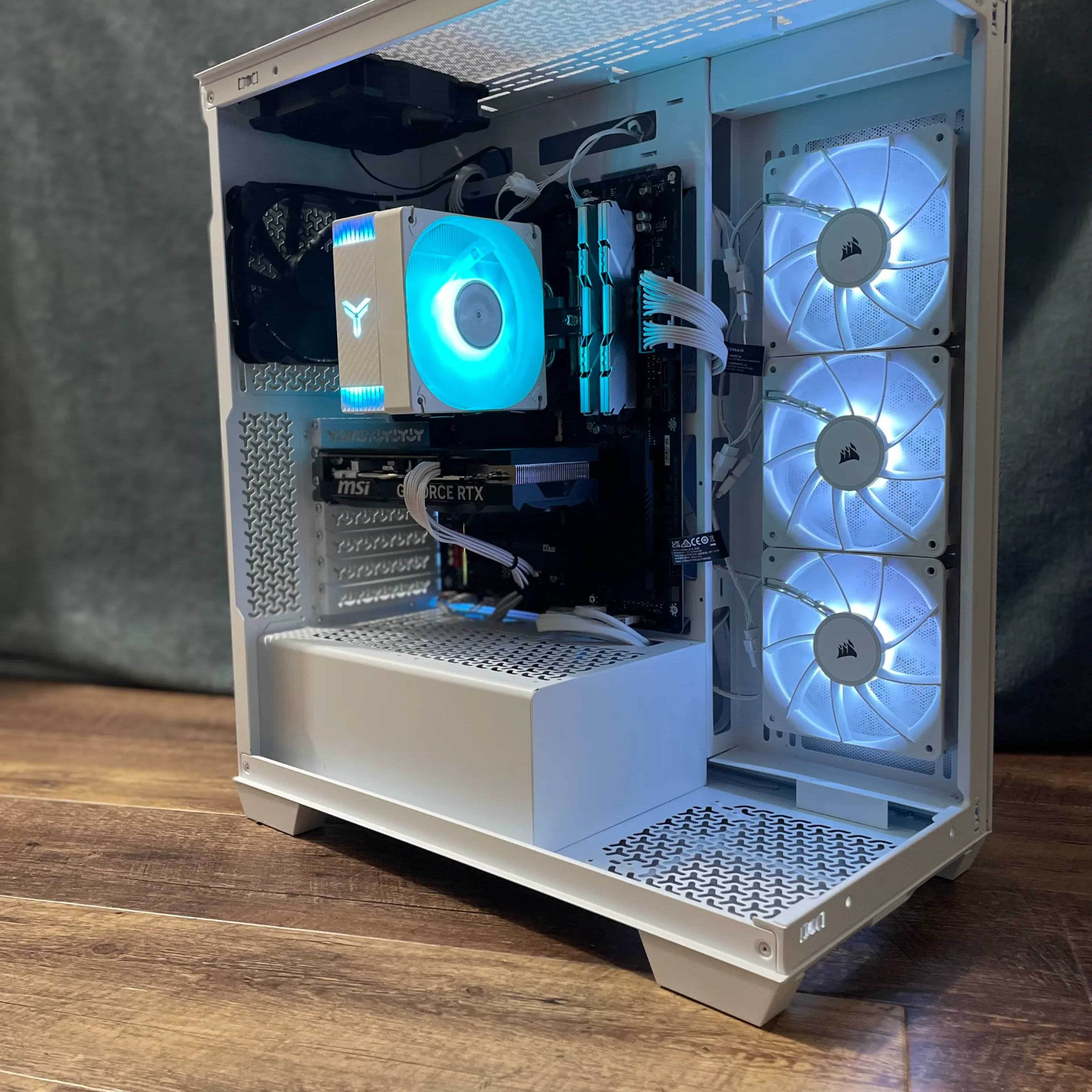 ⚫Black and White⚪ 1440p Gaming Beast|With Windows ⚫Black and White⚪ 1440p Gaming Beast|With Windows