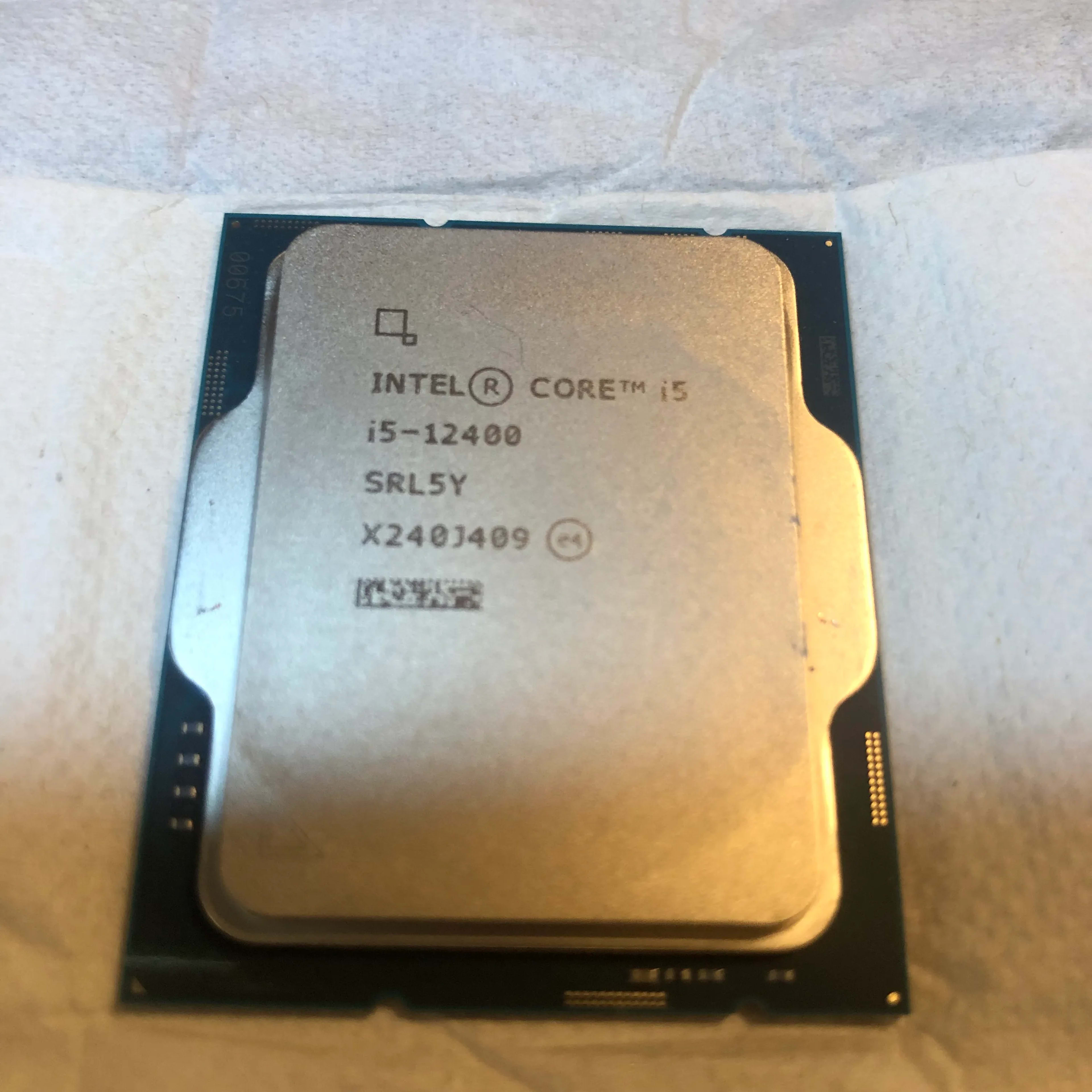 Intel Core i5-12400 w/stock cooler | Jawa