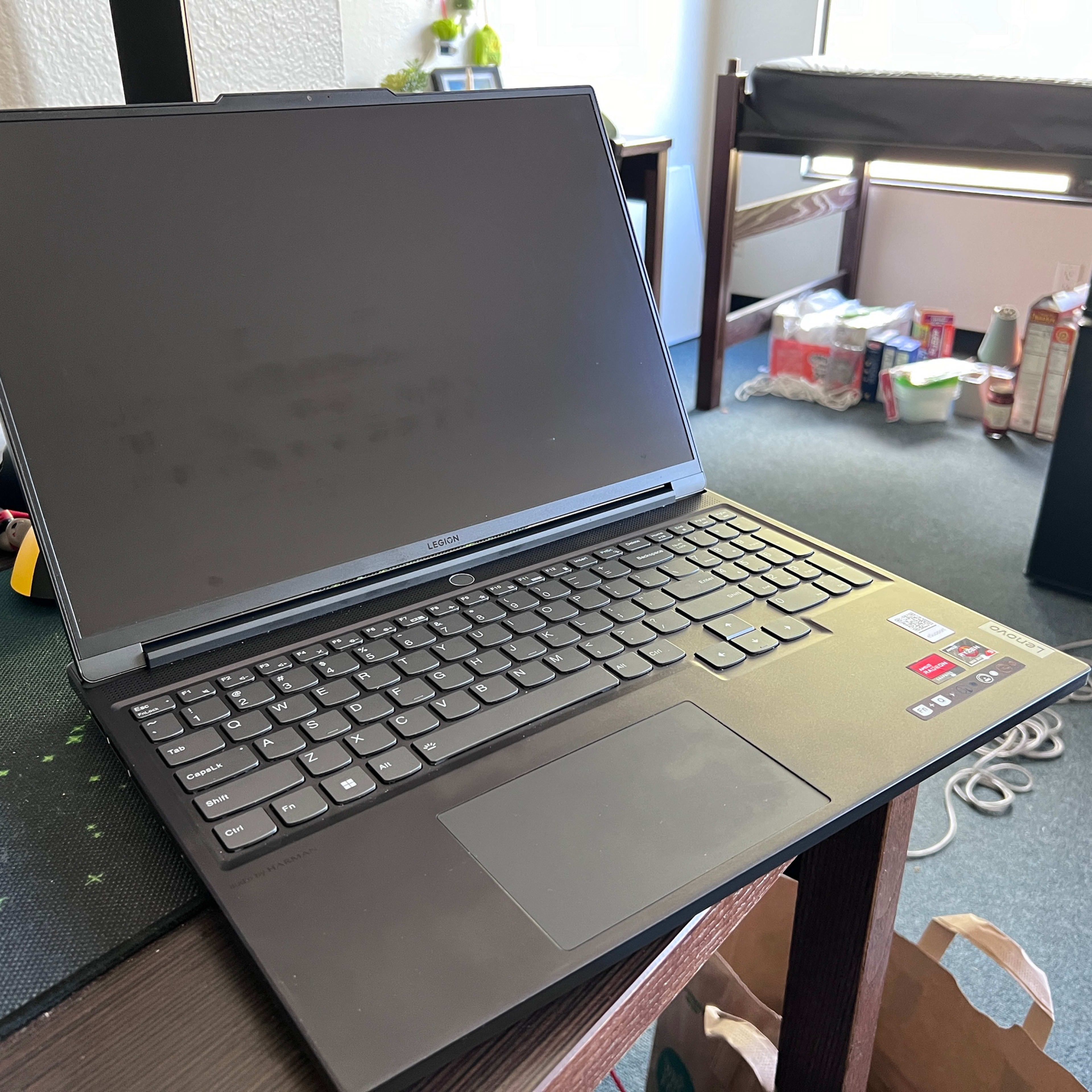 2022 Lenovo Legion Slim 7 AMD Advantage (R9 6900HX/RX6800S)