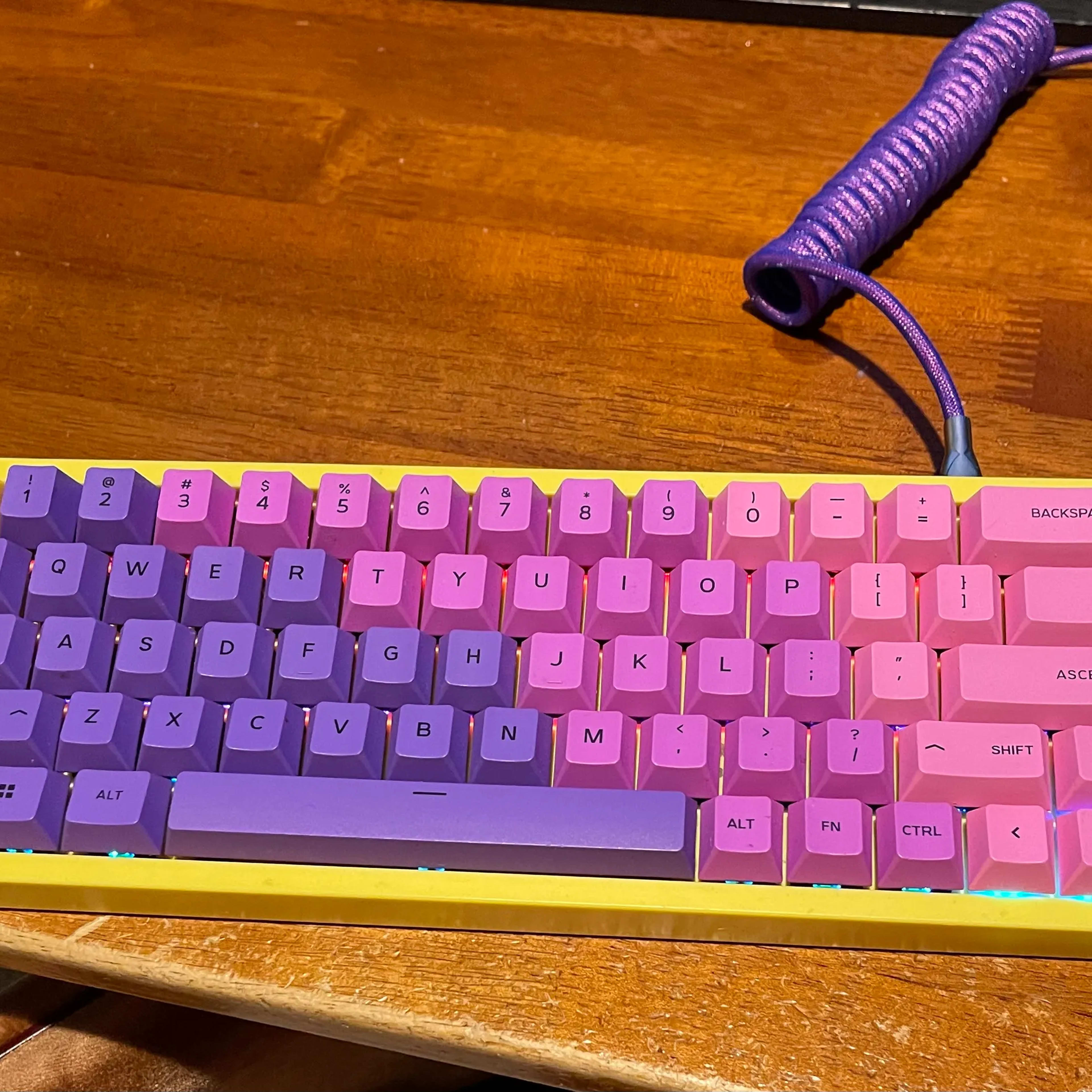 65% novel keys custom keeb!