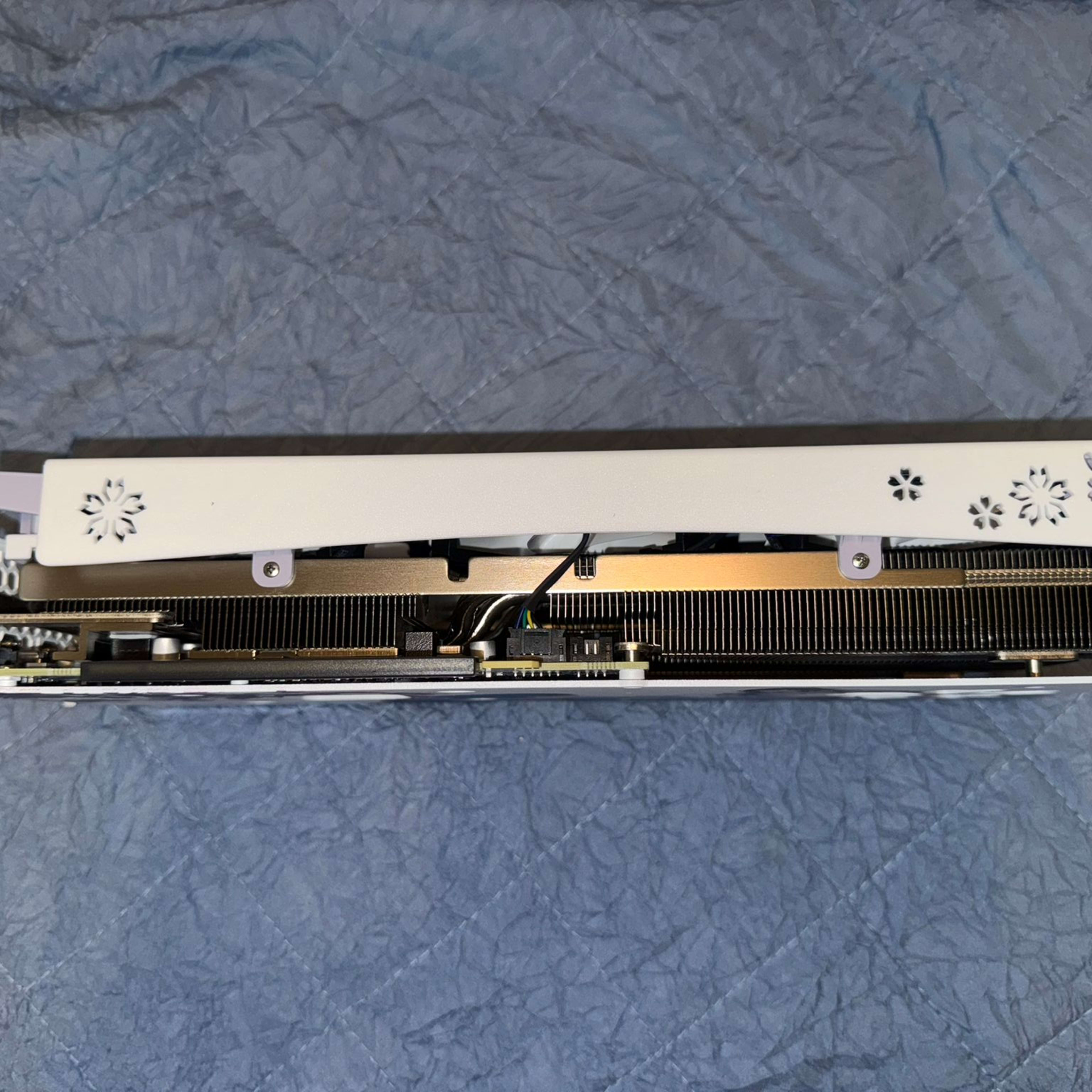 Yeston Sakura GeForce RTX 4070 12GB GDDR6X GAMING GPU | Jawa Yeston Sakura GeForce RTX 4070 12GB GDDR6X GAMING GPU | Jawa