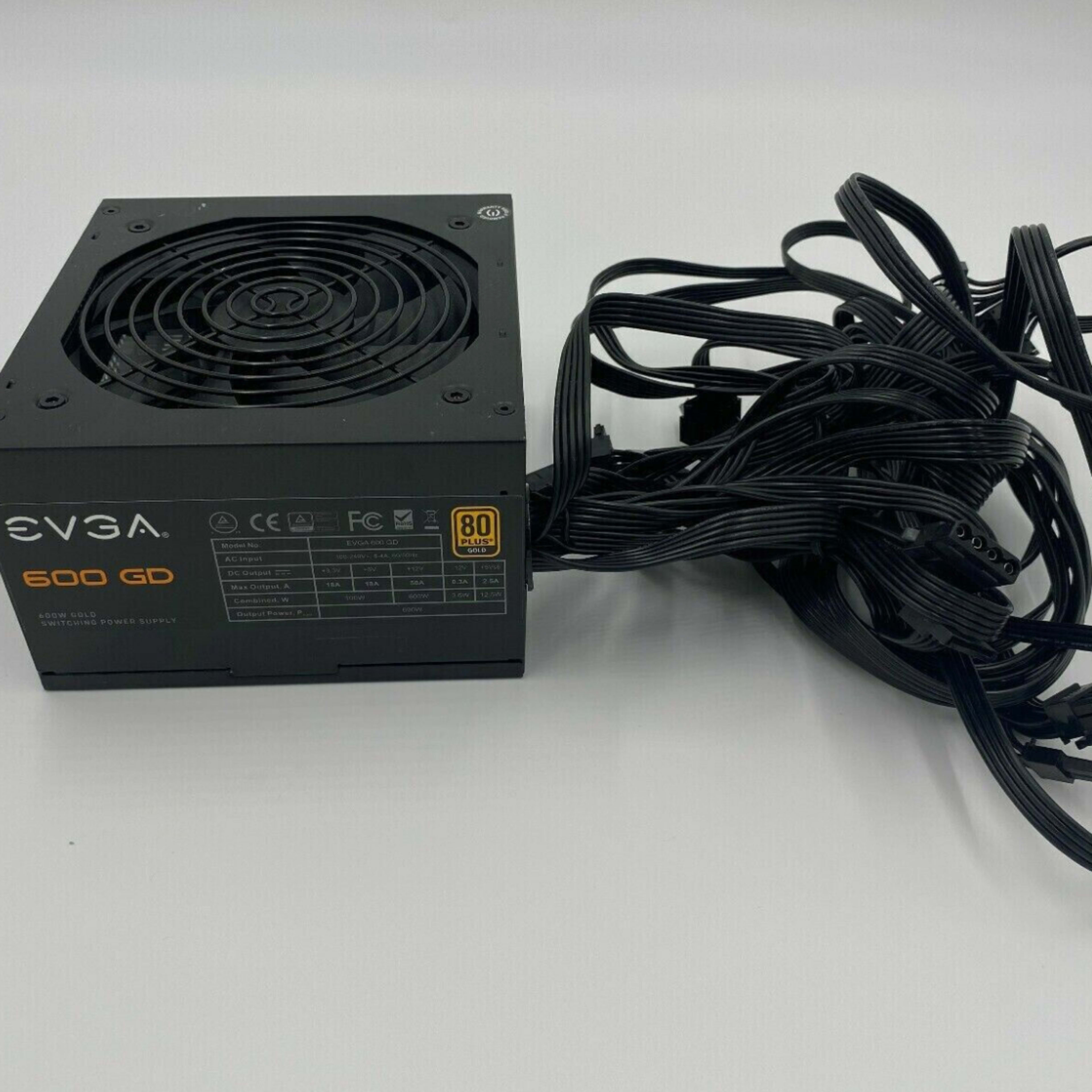 EVGA 600 GD 600W Gold Switching Power Supply 100-GD-0600-B1