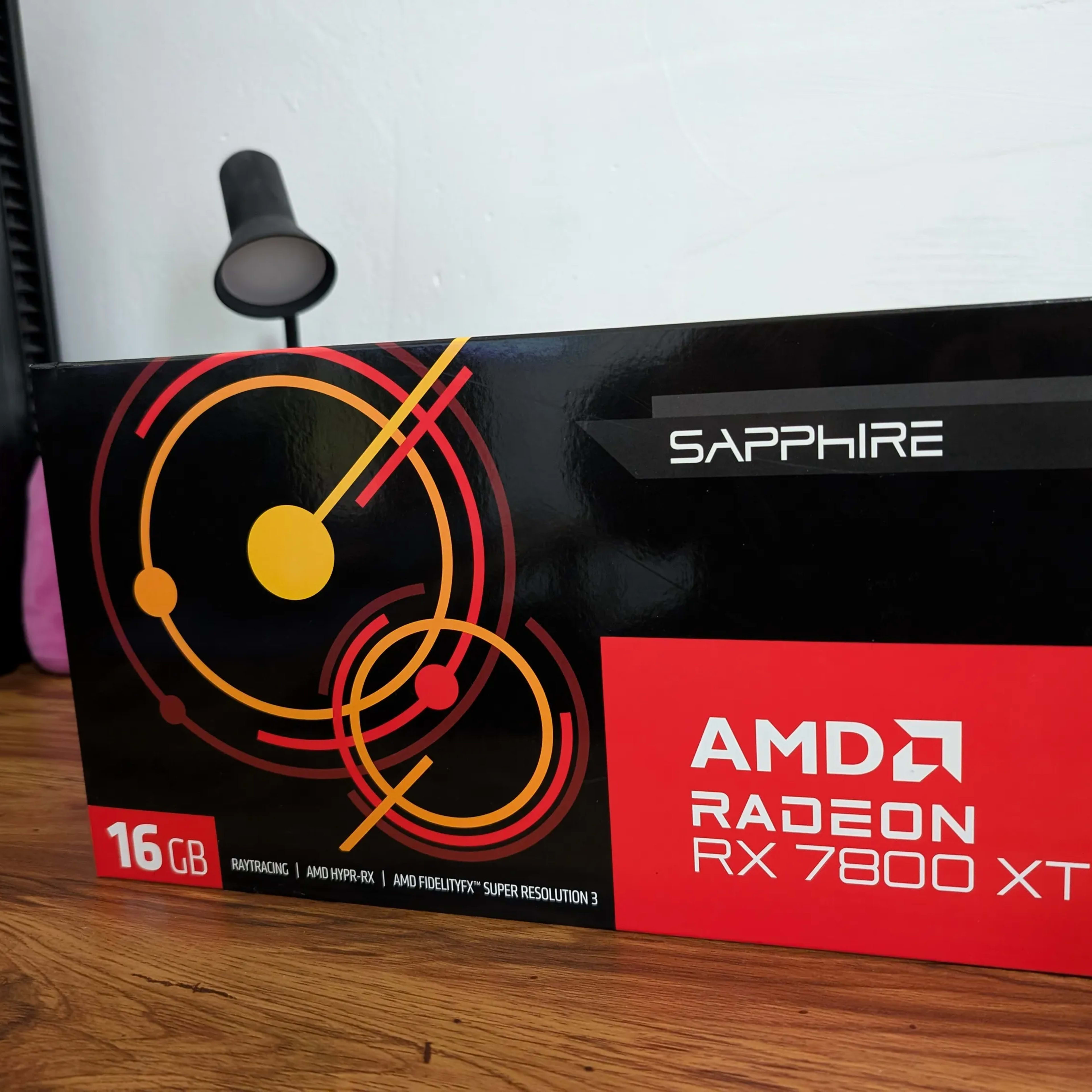 Sapphire Radeon RX 7800 XT (Reference Cooler) | Jawa Sapphire Radeon RX 7800 XT (Reference Cooler) | Jawa