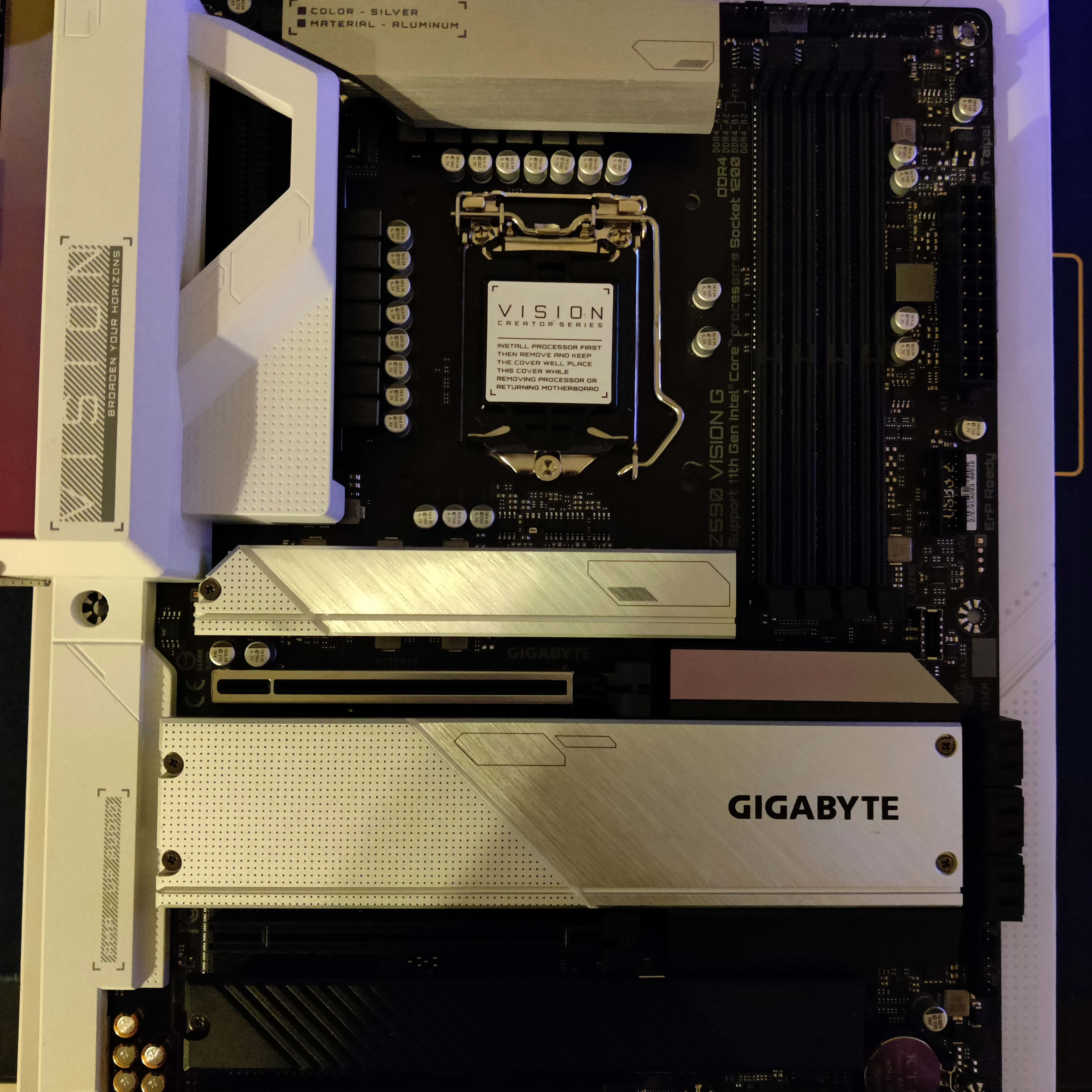 Gigabyte Z590 Vision G Creator Motherboard Jawa