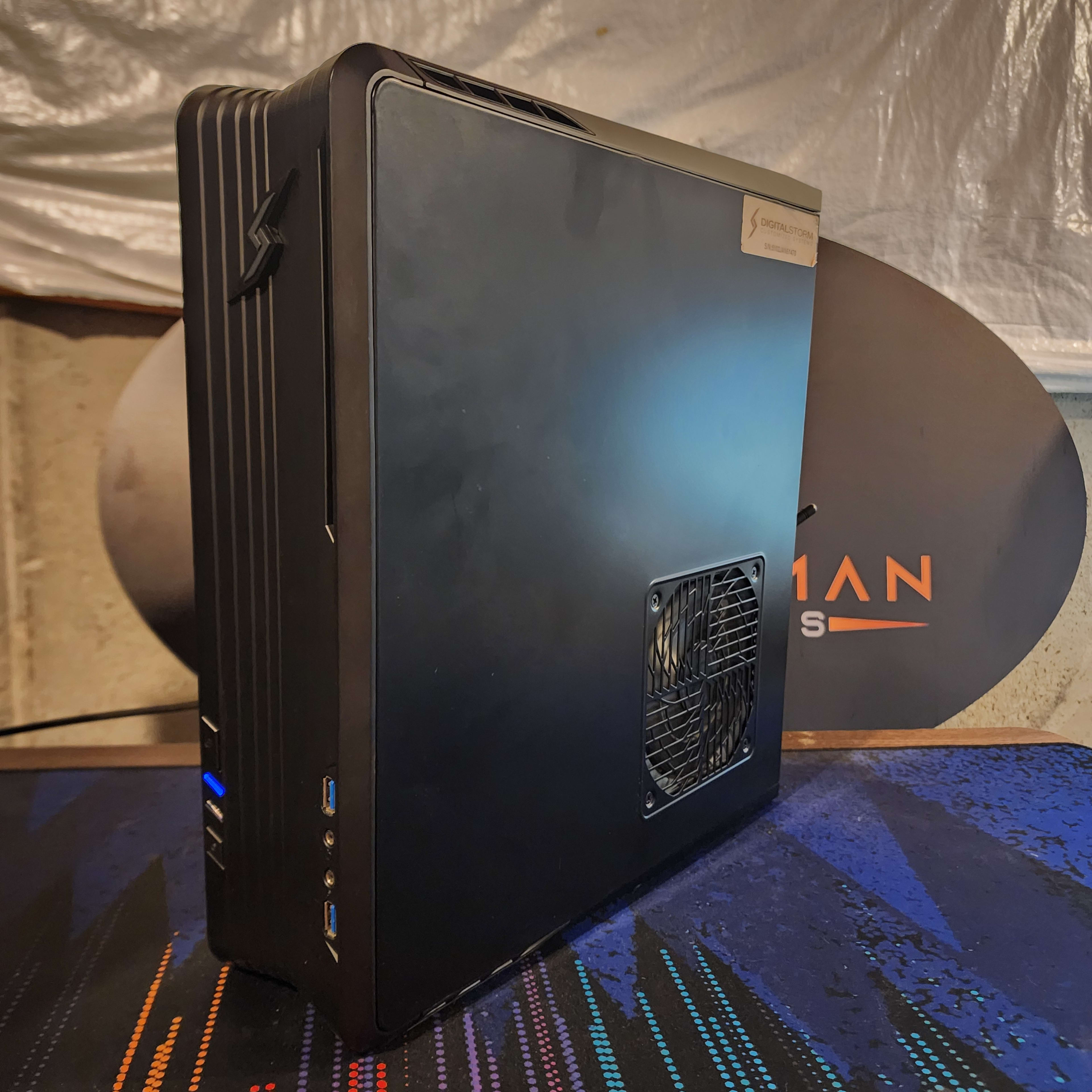 Nvidia GTX 980 Ti / i7-6700K / 16GB DDR4 RAM - Mini Gaming Nvidia GTX 980 Ti / i7-6700K / 16GB DDR4 RAM - Mini Gaming