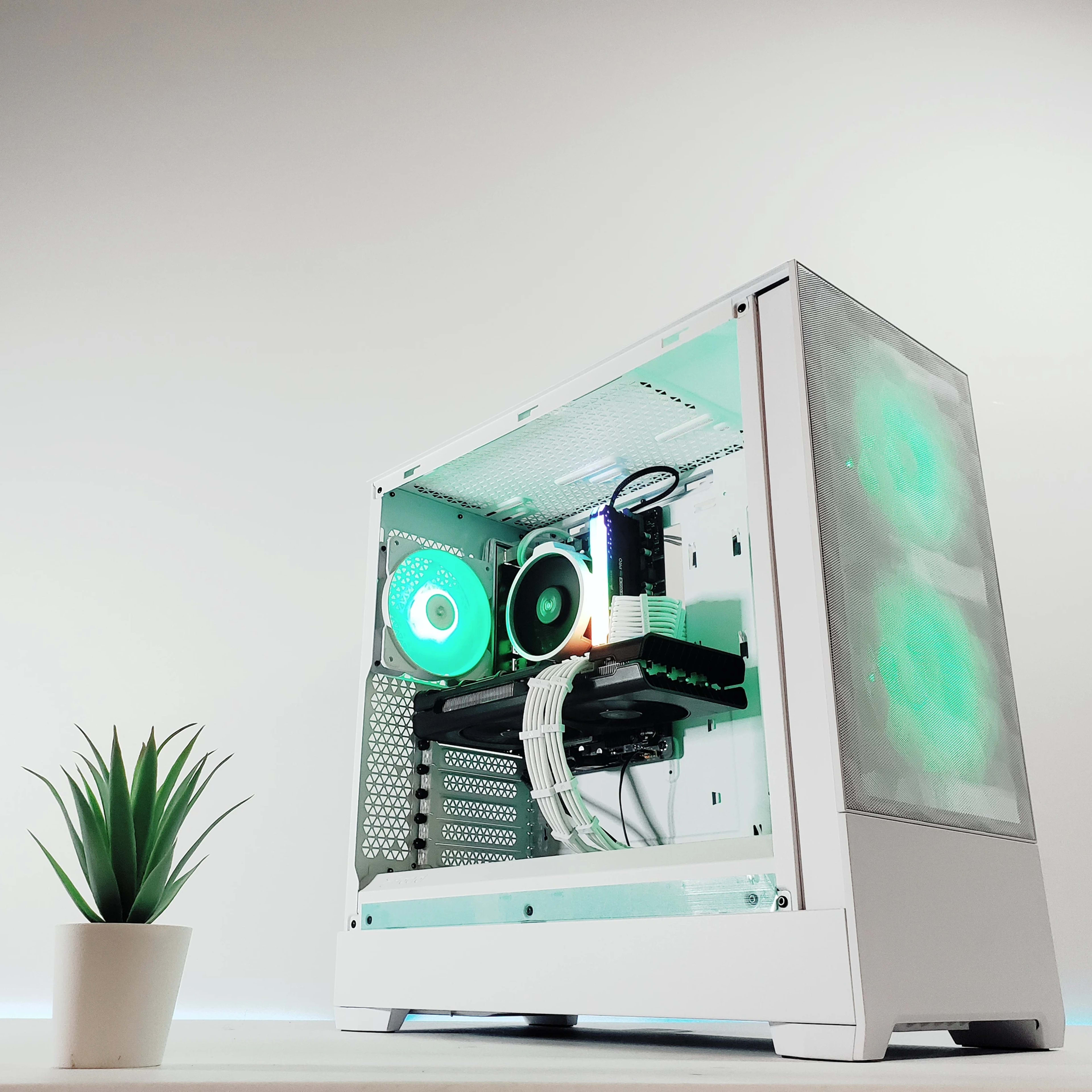 R5🚨White P2P Gaming PC V2 |⚙️5700XT| Brand New✨ |