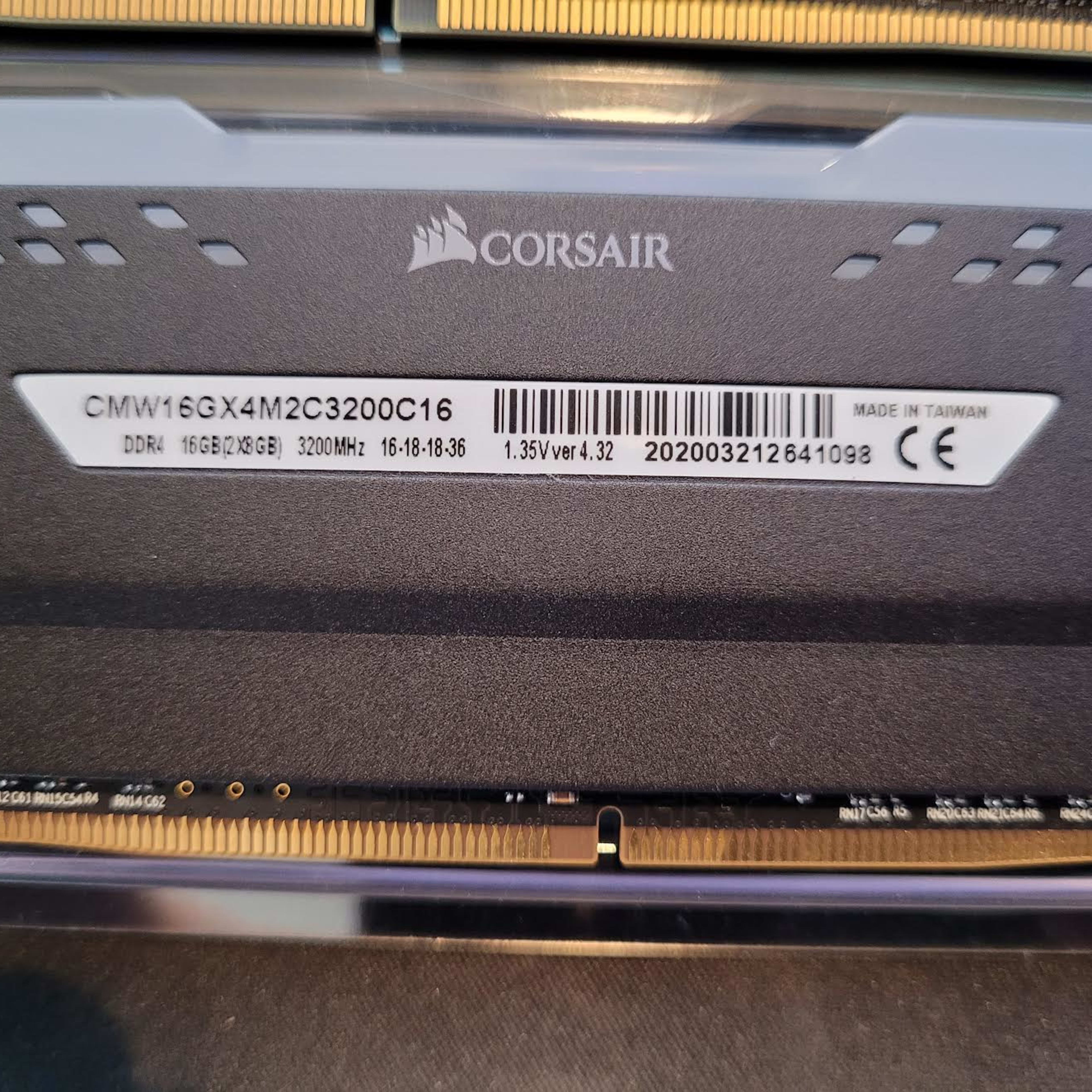 Corsair Vengeance RGB Pro 16GB(8GB*2) DDR4 3200MHz CL16 RAM