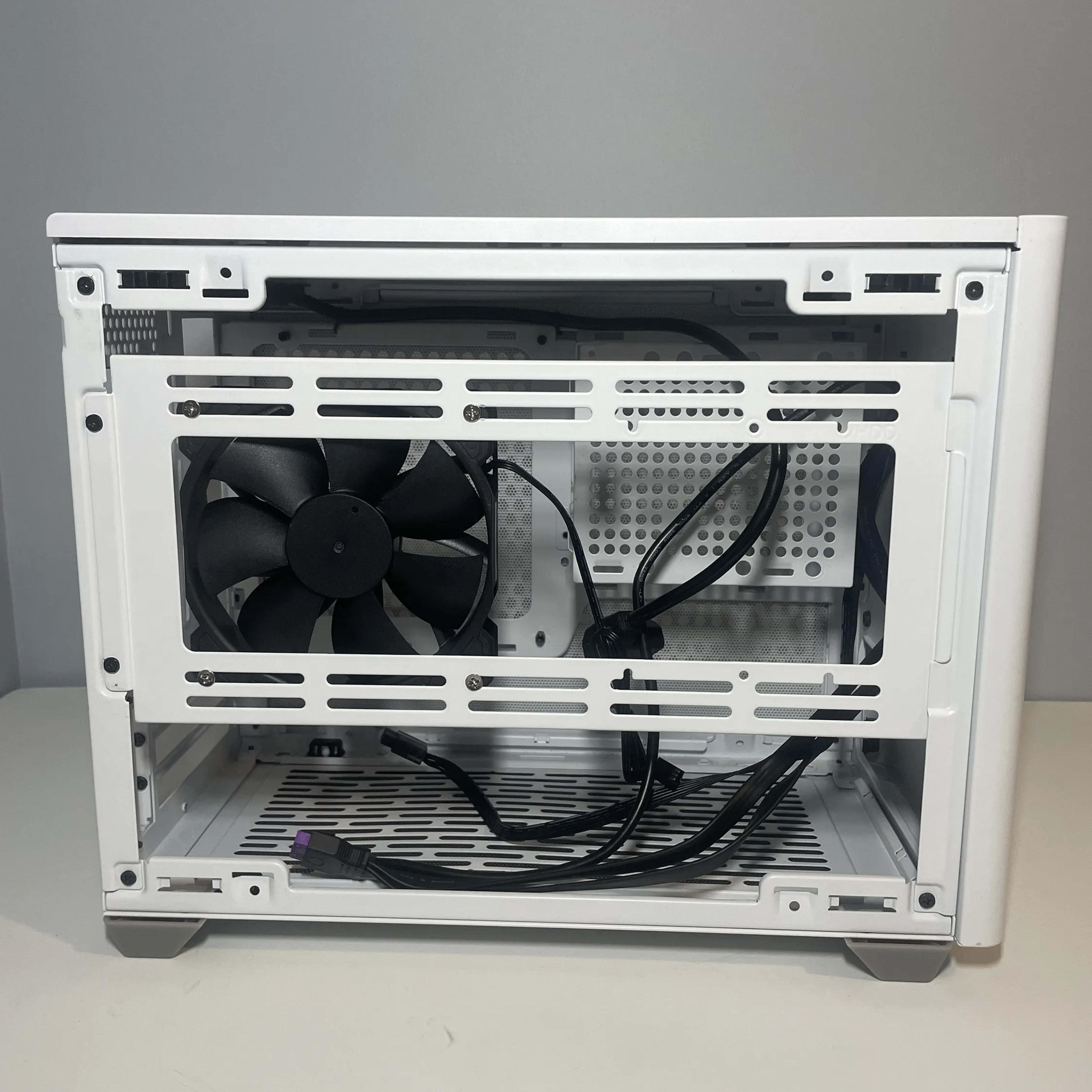 Cooler Master NR200 SFF Small Form Factor Mini-ITX Case with Vented Panel, Triple-slot GPU WHITE