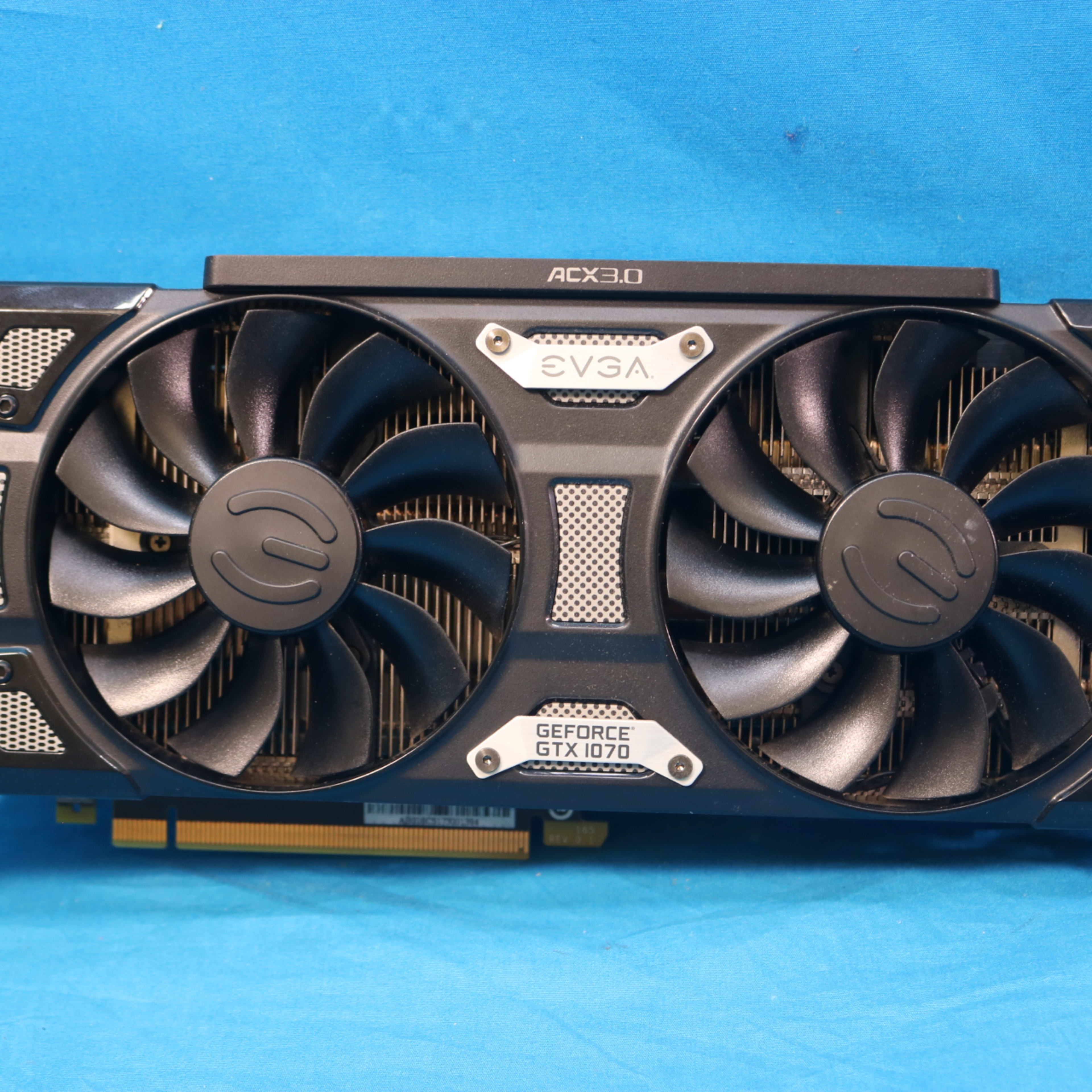 EVGA NVIDIA GeForce GTX 1070 SC ACX 3.0 8GB GDDR5 PCIe 3.0 x16