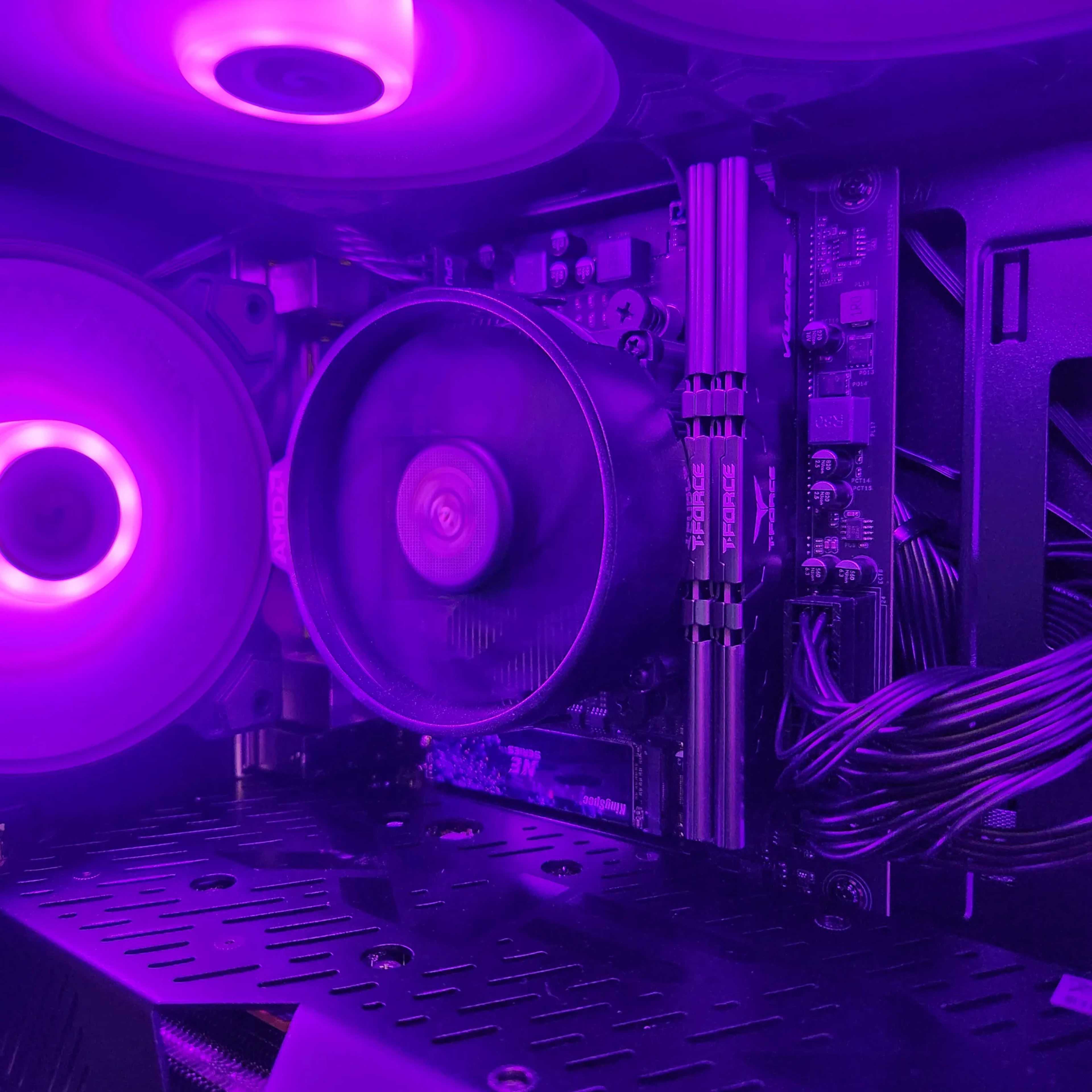 Ryzen 5 5500 + RX 5700XT | 16GB DDR4 + 512GB NVMe SSD + Ryzen 5 5500 + RX 5700XT | 16GB DDR4 + 512GB NVMe SSD +
