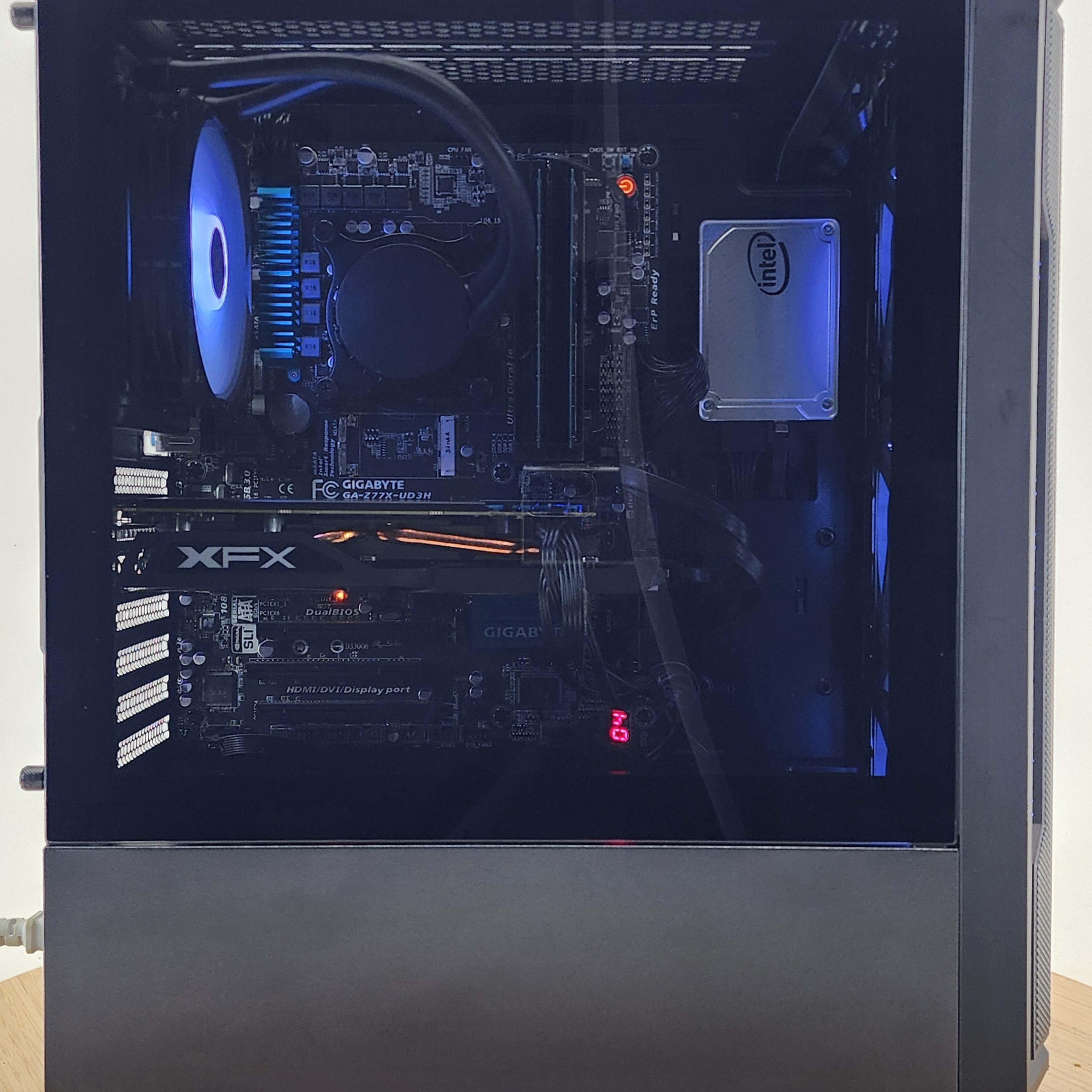 Gaming PC i7-3770K 16GB RAM 256GB SSD + 1TB HDD RX 580 8GB Gaming PC i7-3770K 16GB RAM 256GB SSD + 1TB HDD RX 580 8GB