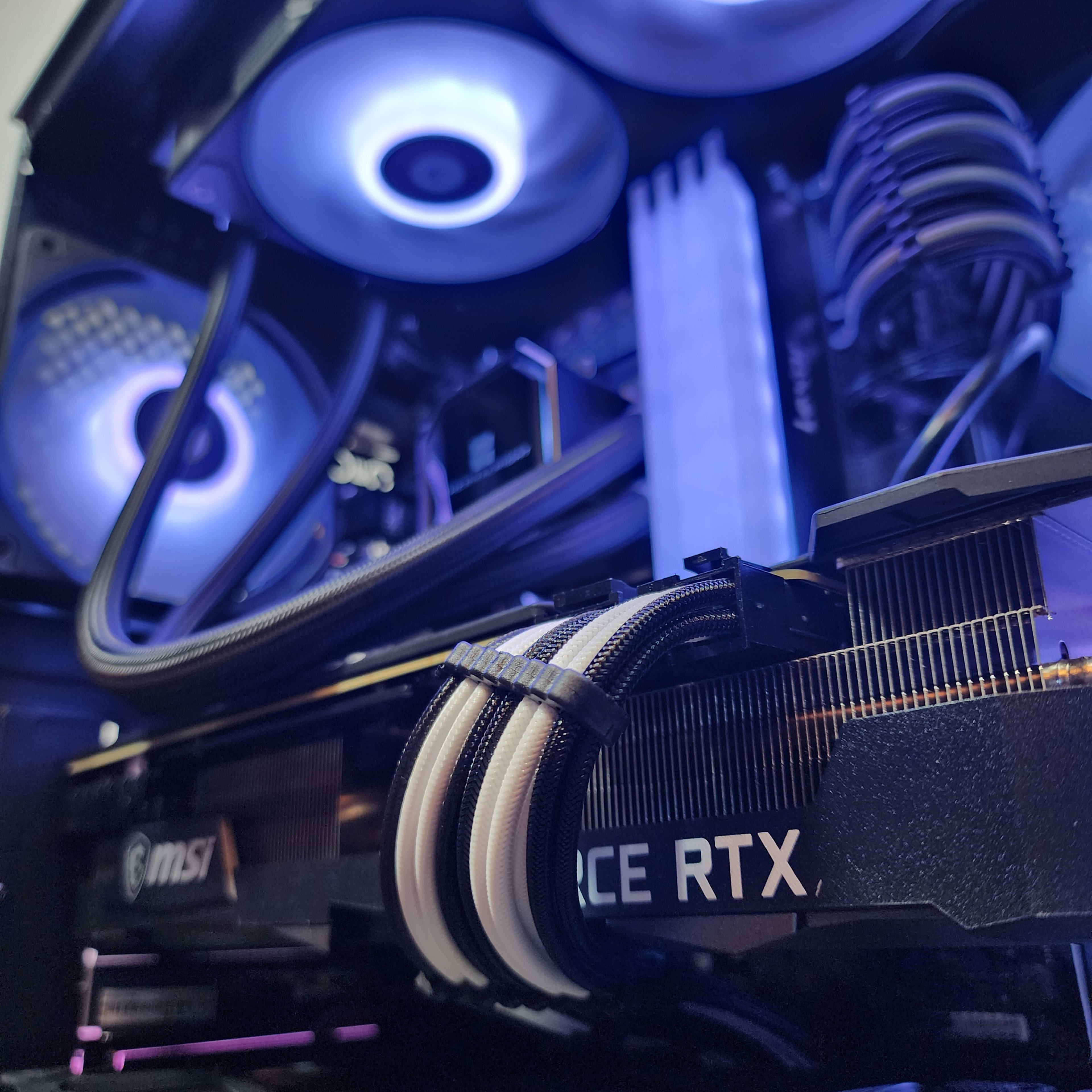 🤍🖤💙 MSI RTX 3080 // Intel Core i5 12400 // Lexar 32GB 3600MHz