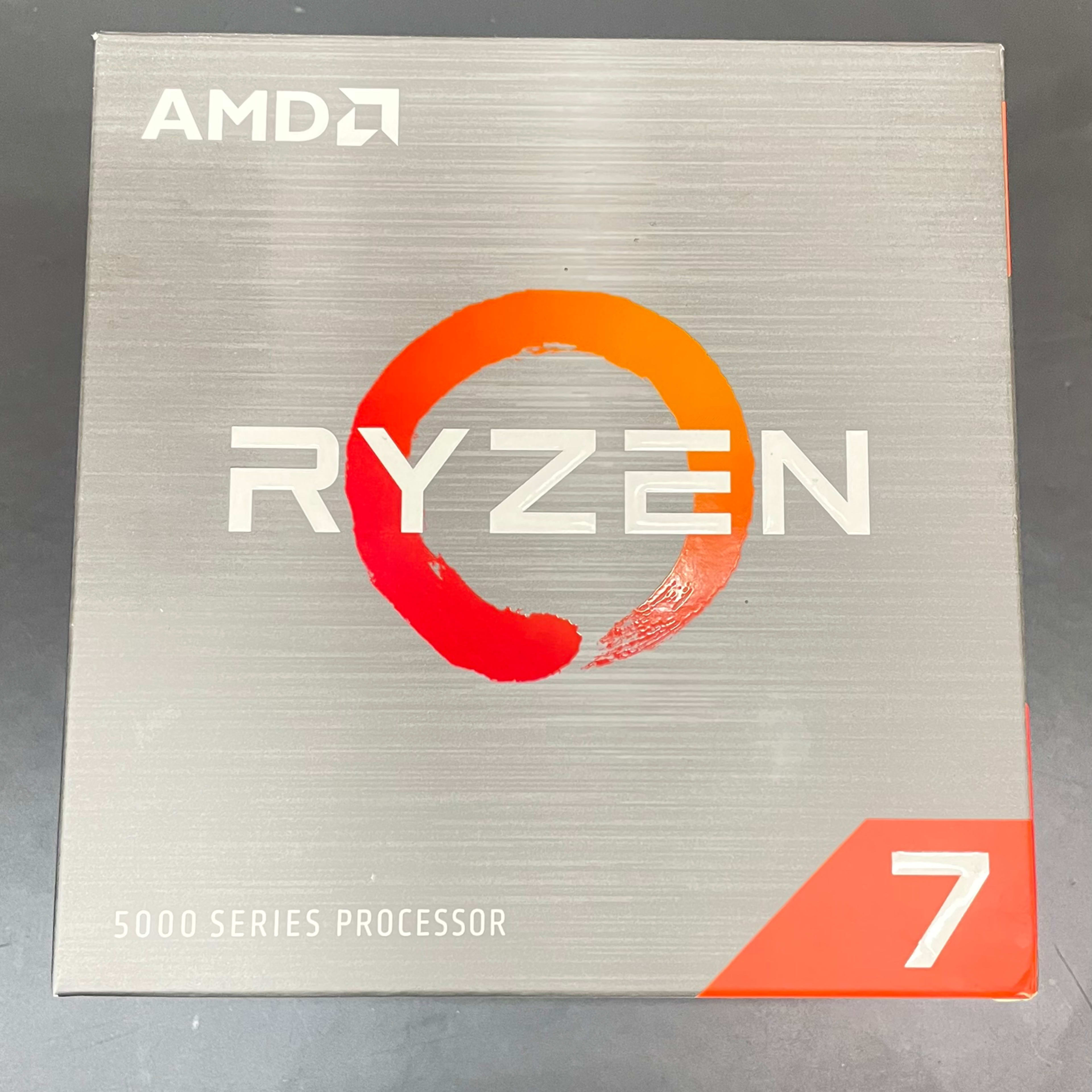 AMD Ryzen 7 5700x